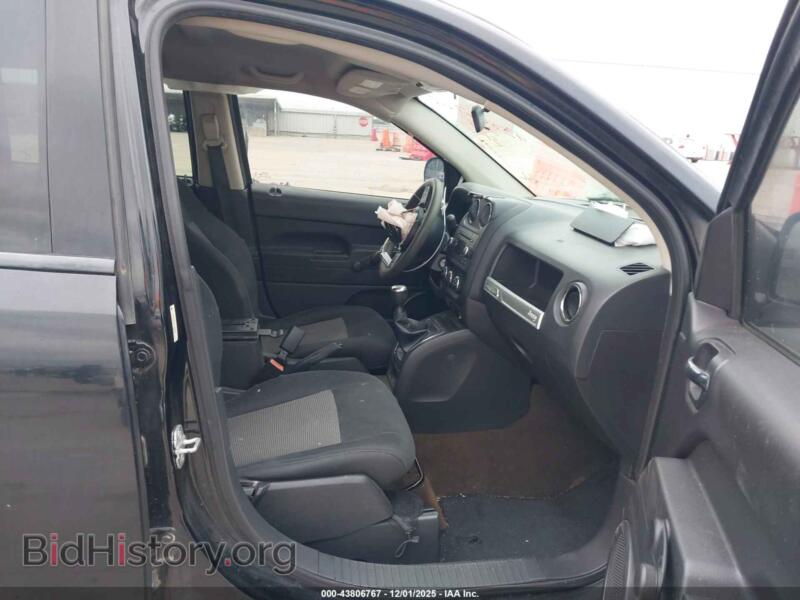 2014 Jeep COMPASS (VIN 1C4NJCBAXED660685) — фото 5 из 18