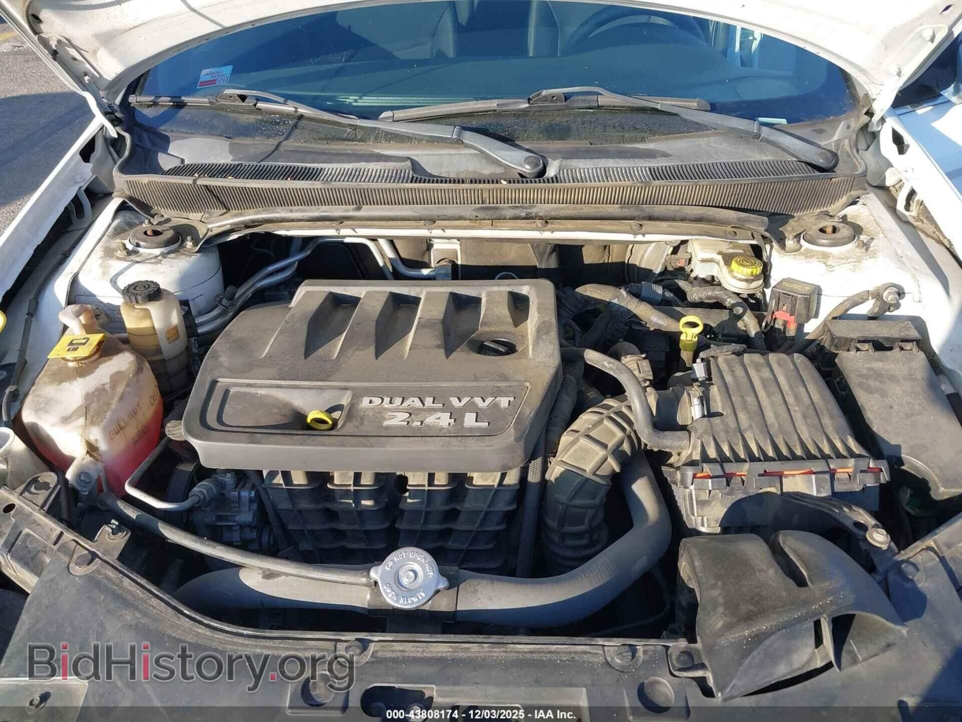 2014 CHRYSLER 200 - VIN: 1C3CCBAB5EN122951 - Photo 10
