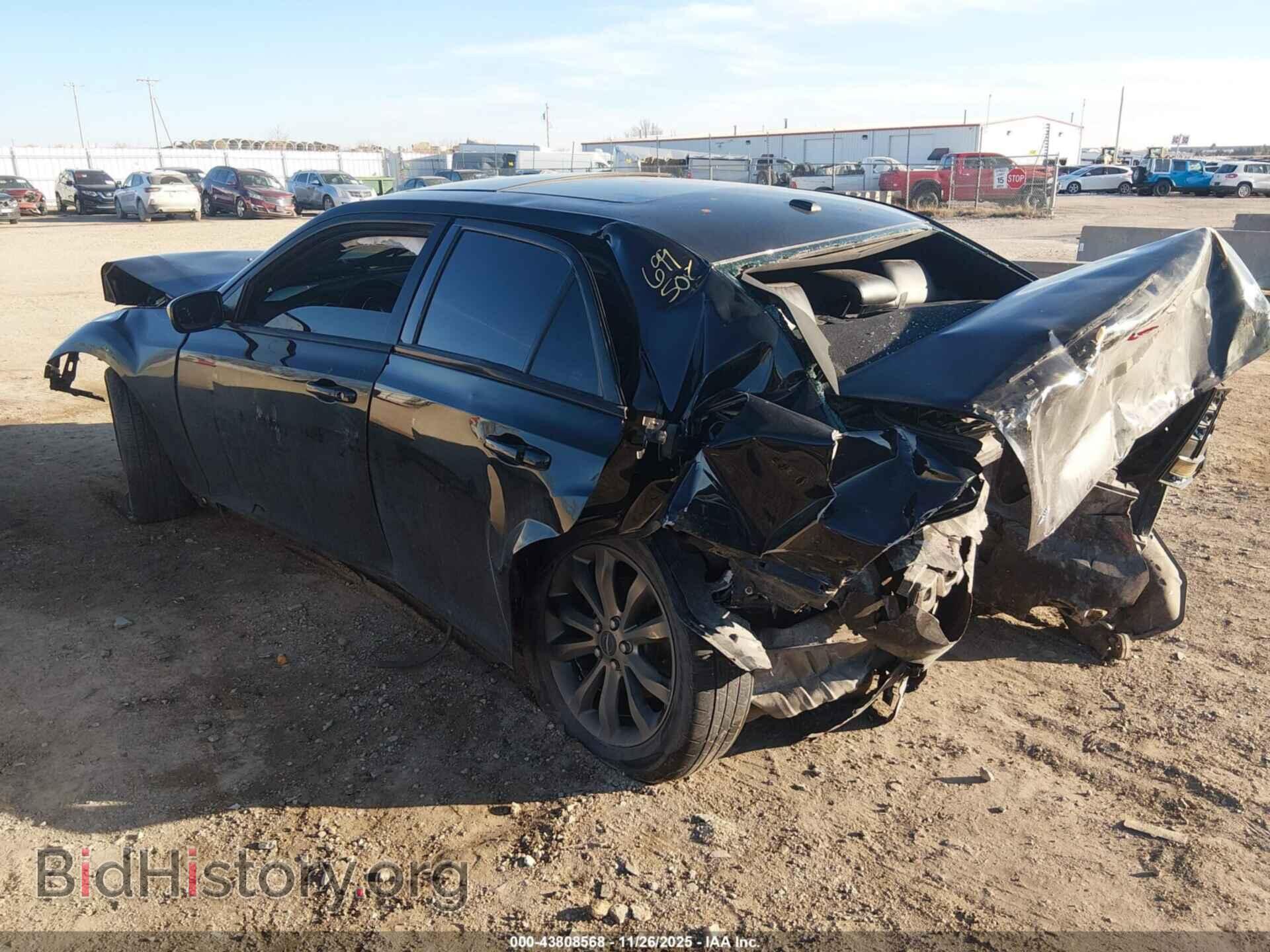 2014 CHRYSLER 300 - VIN: 2C3CCAGG0EH342052 - Фото 3
