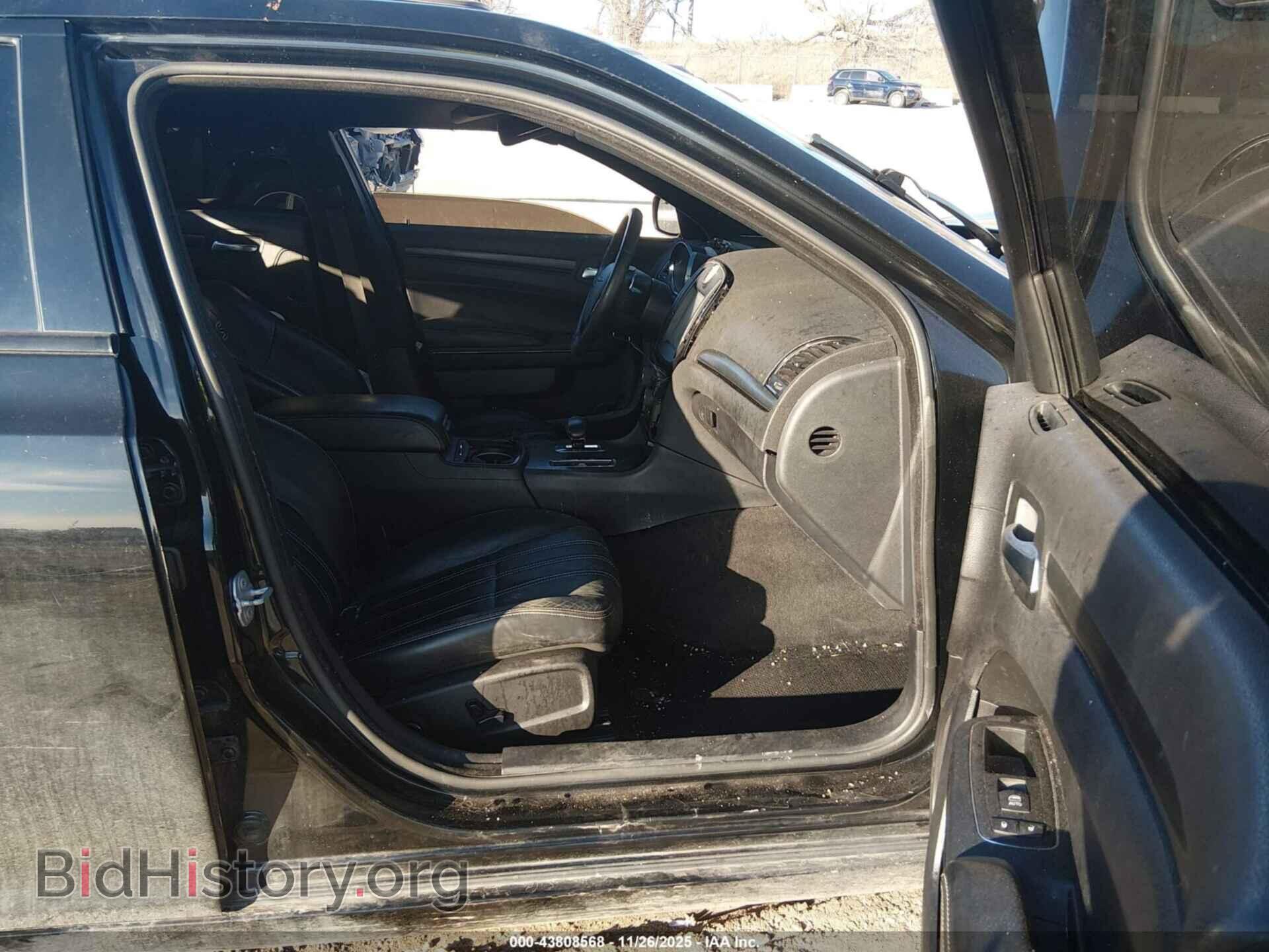 2014 CHRYSLER 300 - VIN: 2C3CCAGG0EH342052 - Фото 5