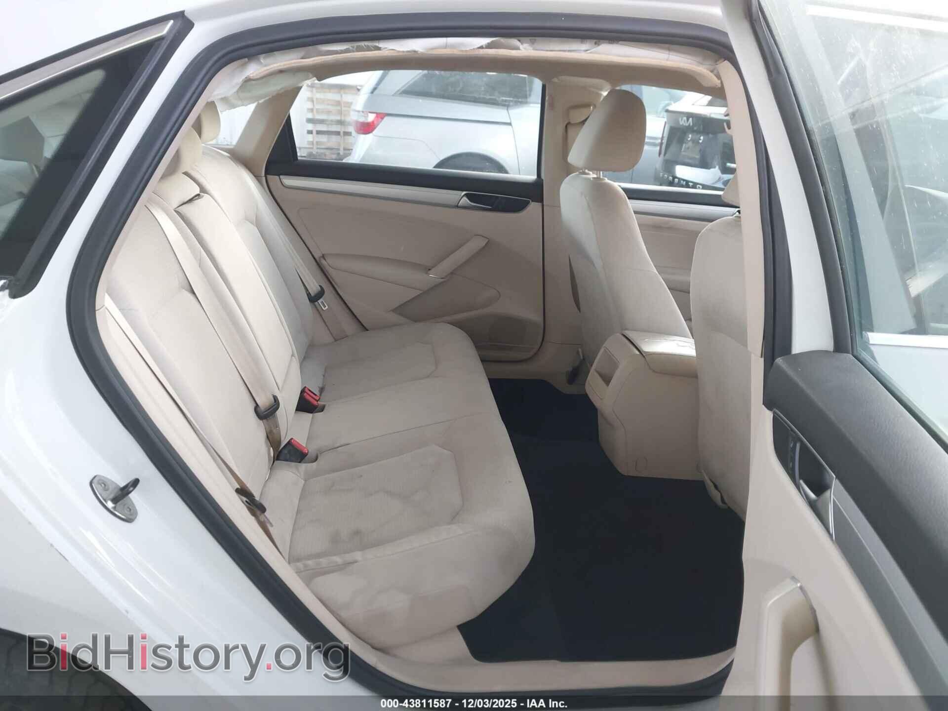 2017 VOLKSWAGEN PASSAT - VIN: 1VWAT7A31HC076606 - Фото 8