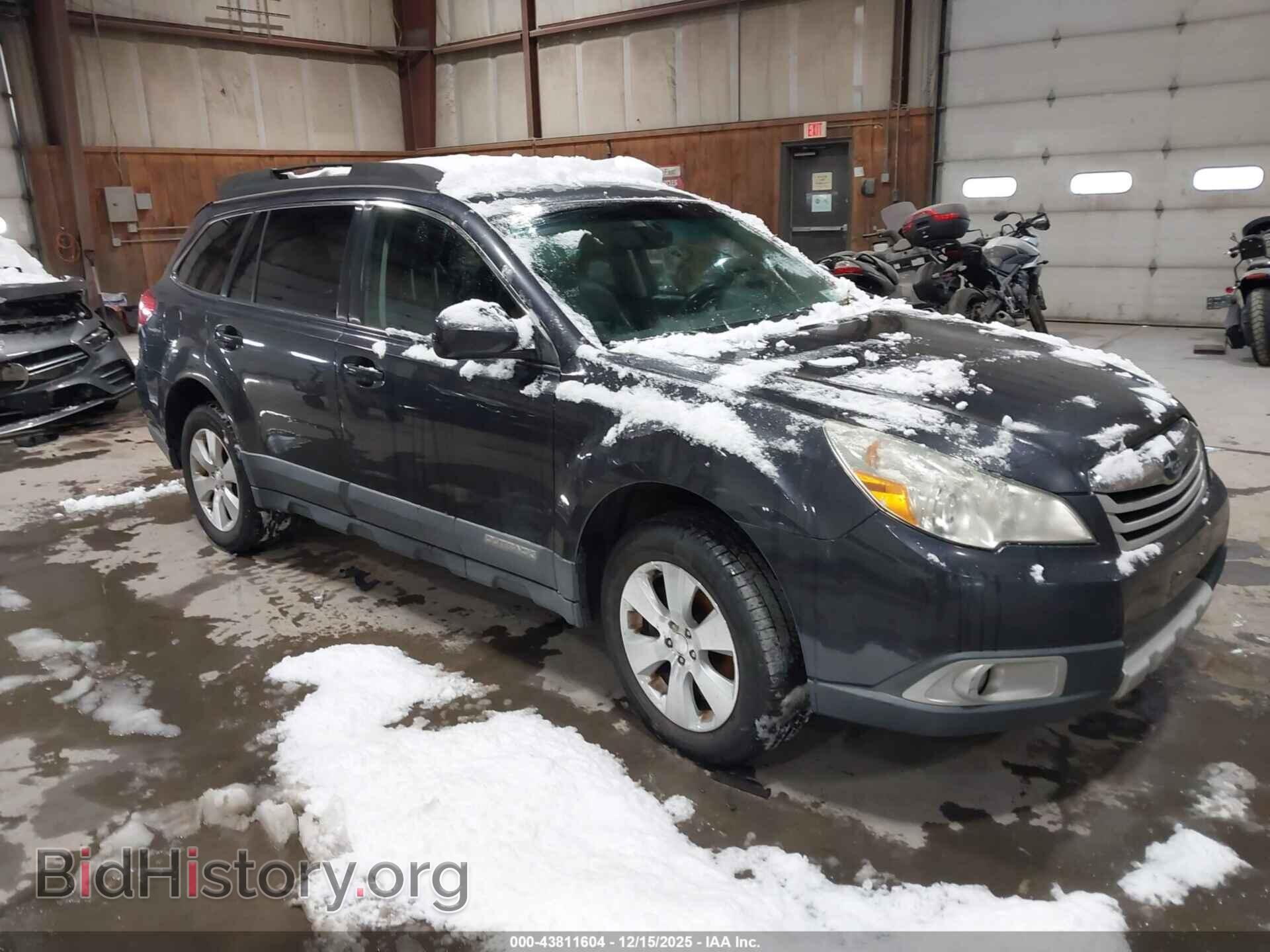 Photo 4s4brdkc9b2401918 - SUBARU OUTBACK 2011