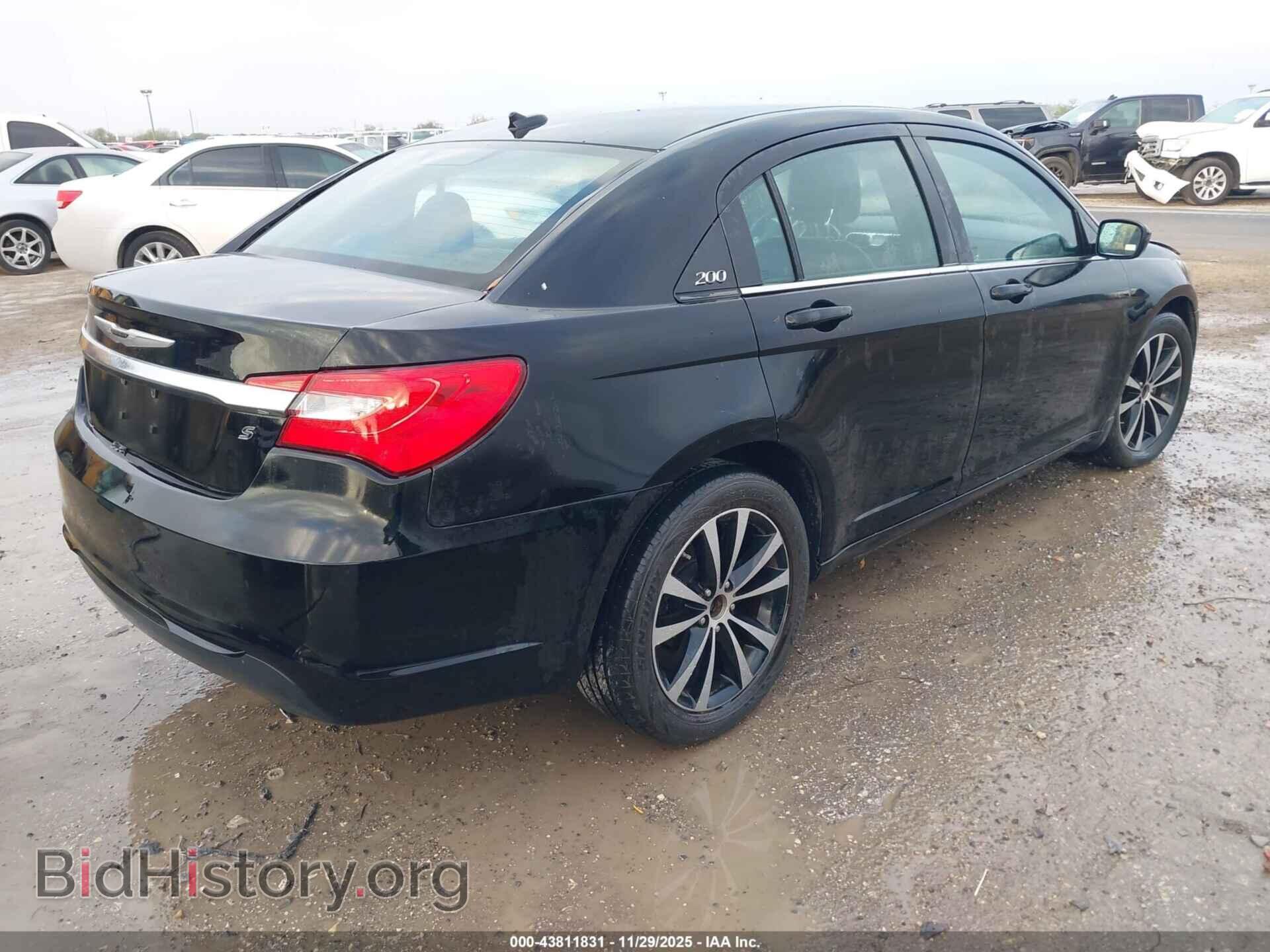 2011 CHRYSLER 200 - VIN: 1C3BC8FG8BN566954 - Фото 4