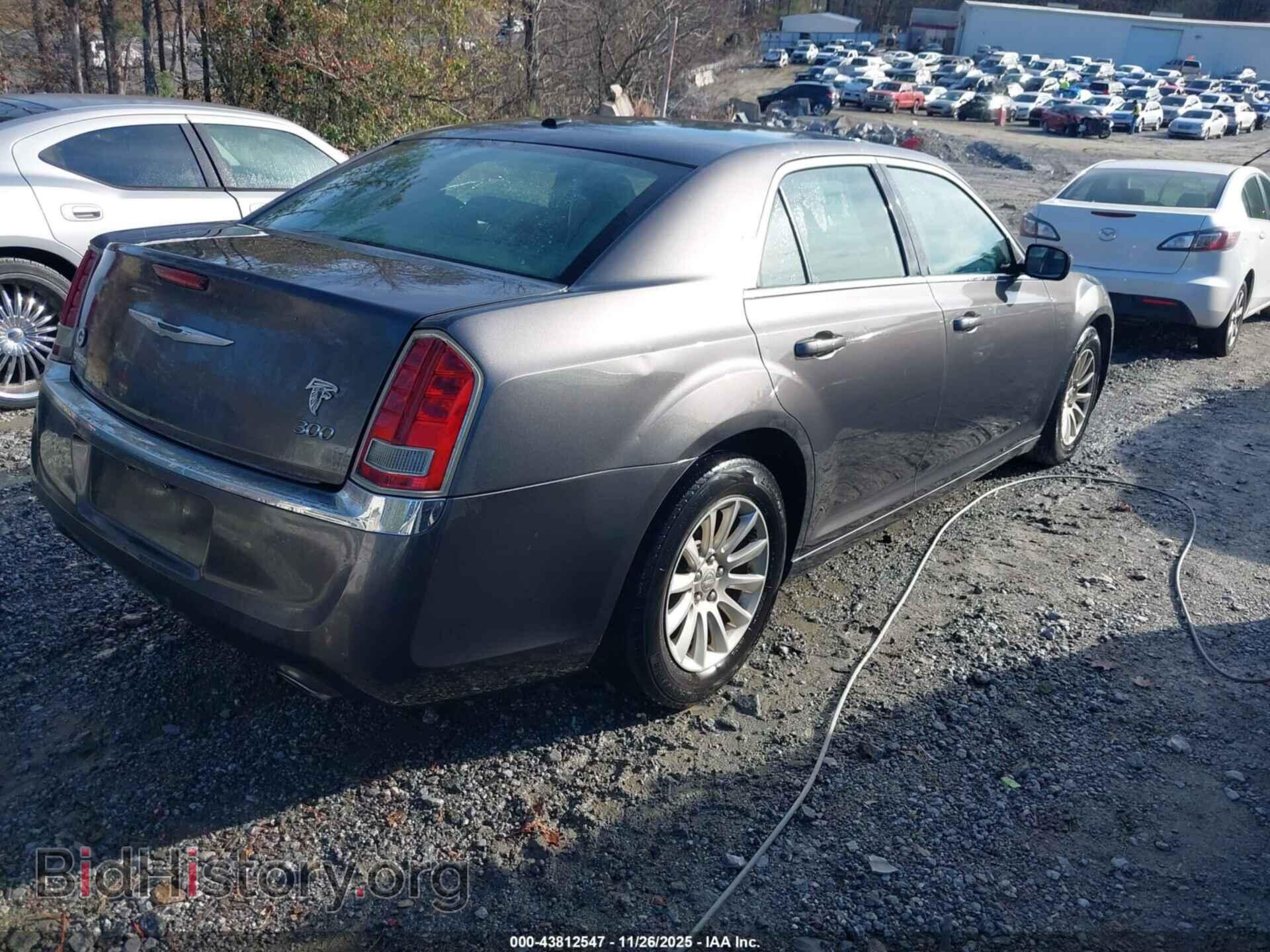 2014 CHRYSLER 300 - VIN: 2C3CCAAGXEH289188 - Фото 4