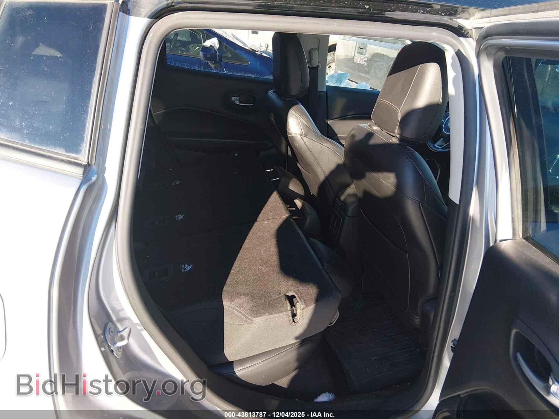 2018 JEEP COMPASS - VIN: 3C4NJDCB2JT418748 - Фото 8