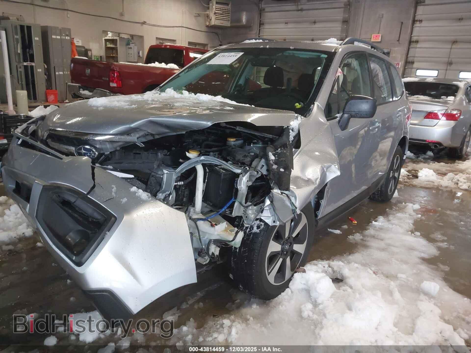 2017 SUBARU FORESTER - VIN: JF2SJABC4HH549976 - Фото 2