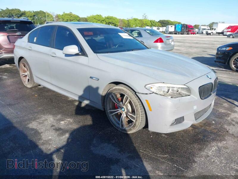 2011 BMW 528I (VIN WBAFR1C55BC745368) — фото 1 из 12, IAAI, повреждение: передняя и задняя часть