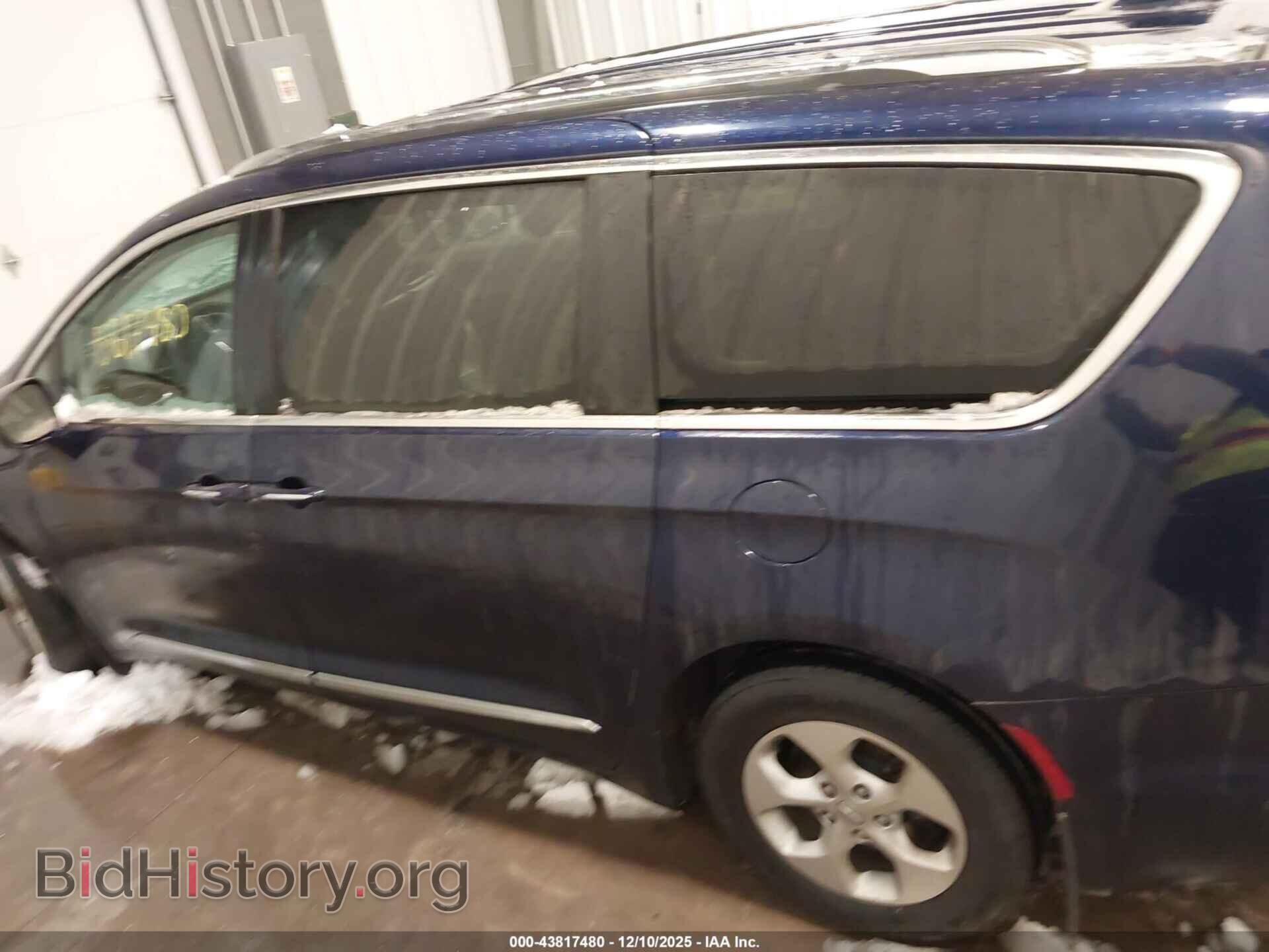 2017 CHRYSLER PACIFICA - VIN: 2C4RC1EG5HR599487 - Фото 14