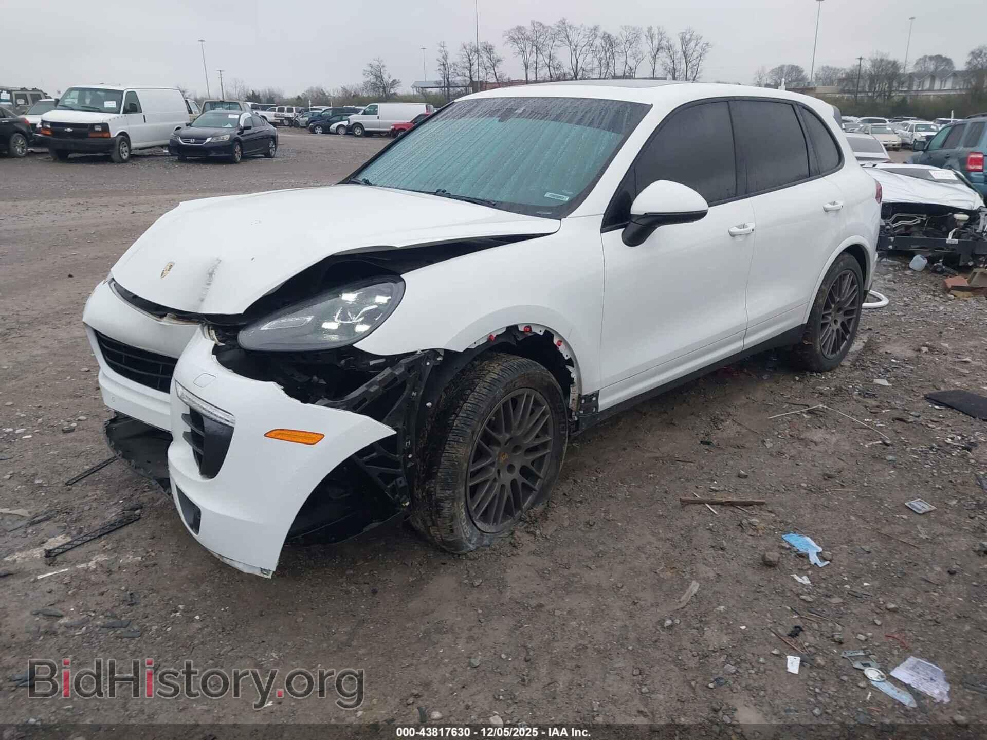 2018 PORSCHE CAYENNE - VIN: WP1AA2A26JKA05544 - Фото 2