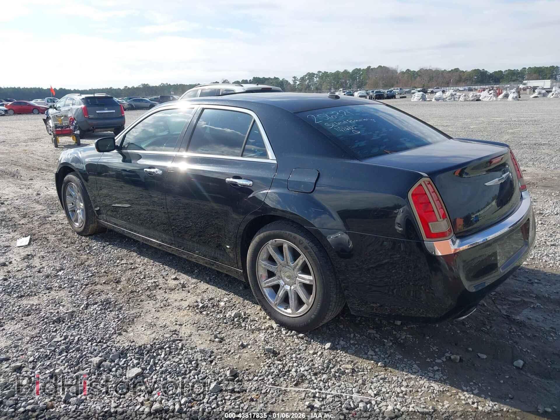 2012 CHRYSLER 300C - VIN: 2C3CCAET2CH256321 - Photo 3