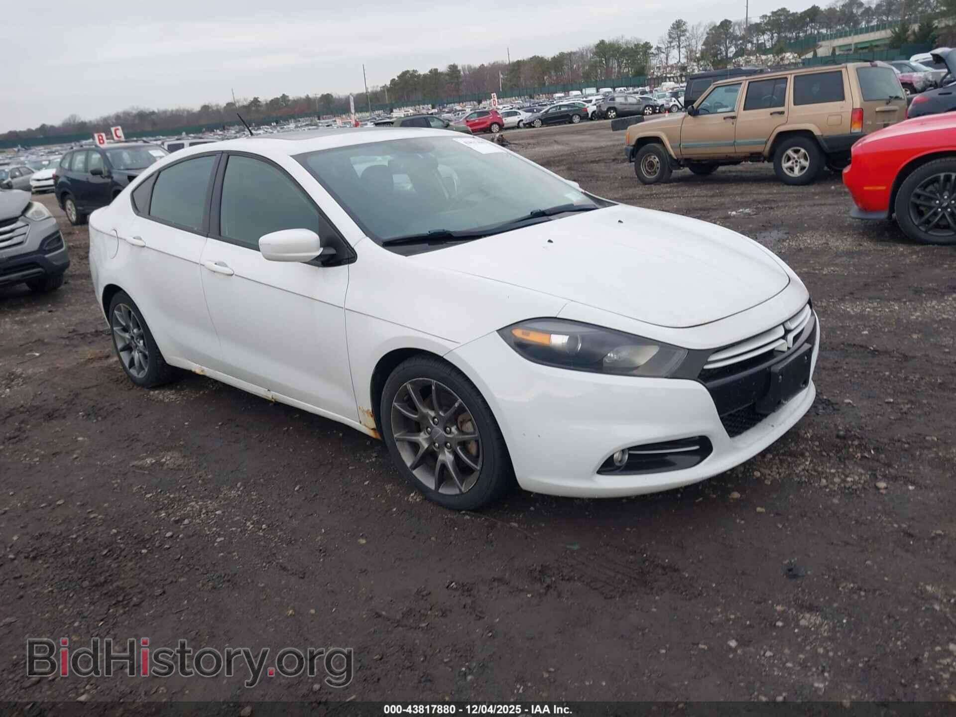 Photo 1C3CDFBA0DD176334 - DODGE DART 2013
