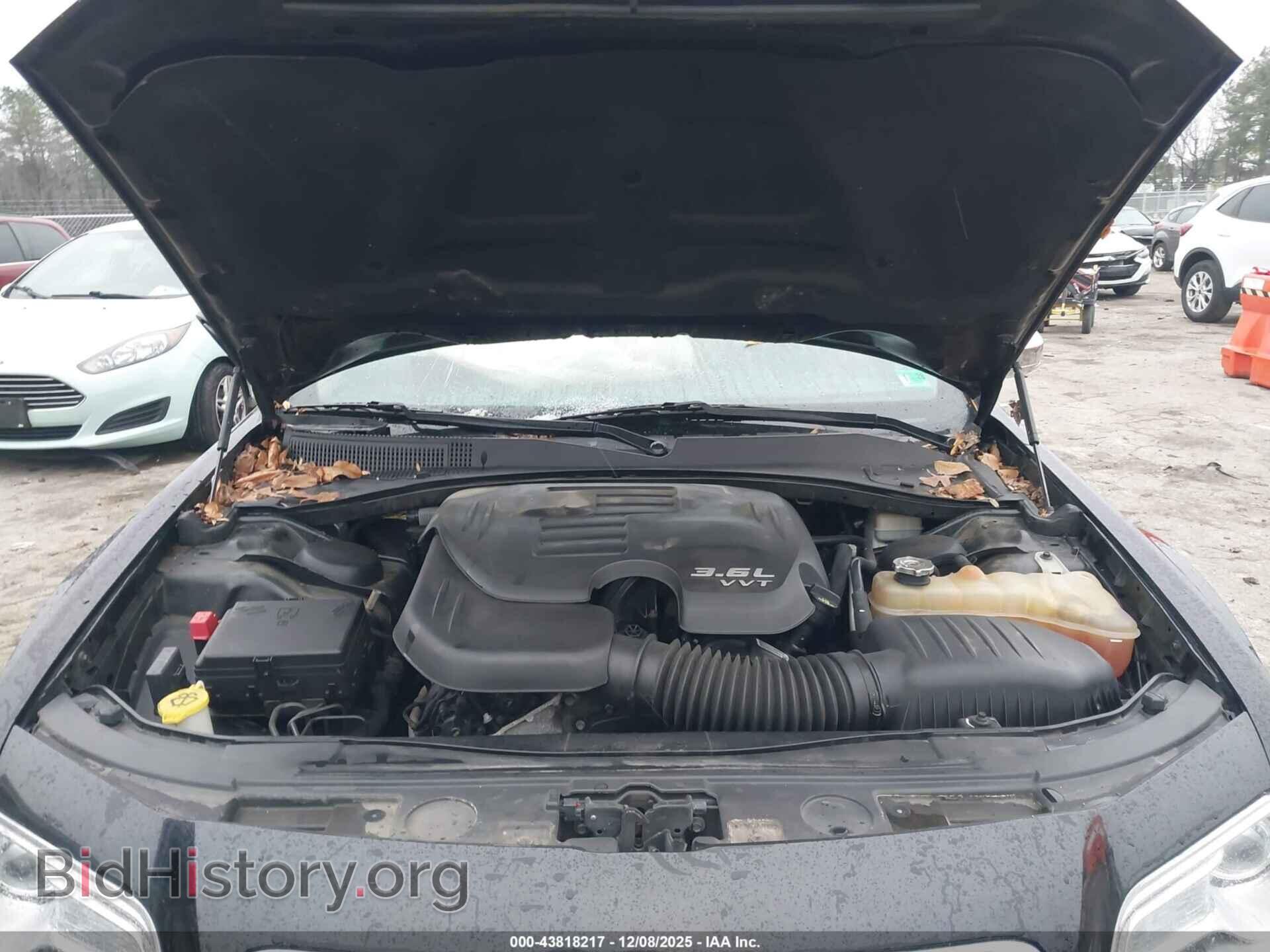 2014 CHRYSLER 300C - VIN: 2C3CCAKG0EH381456 - Фото 10