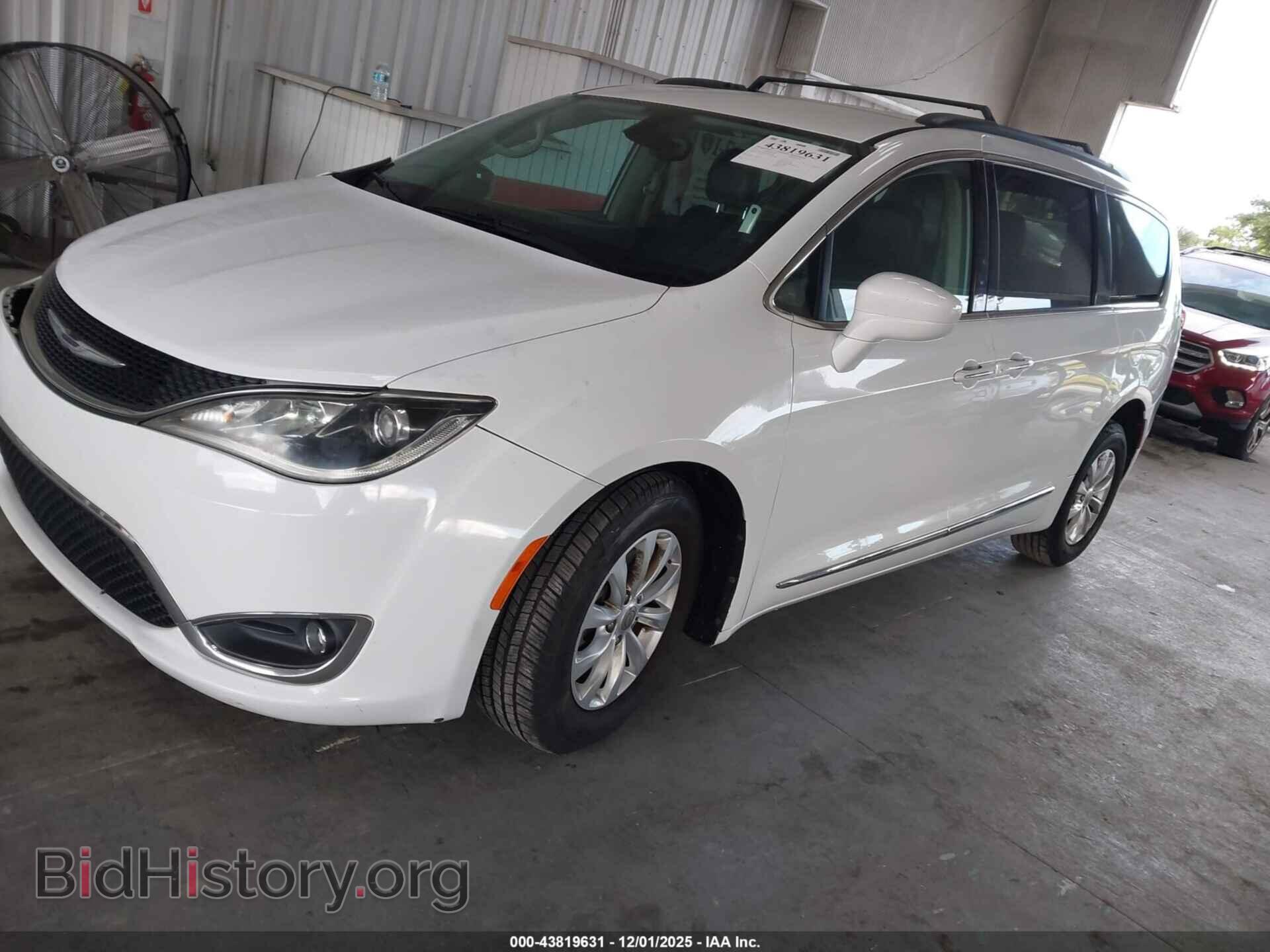 2017 CHRYSLER PACIFICA - VIN: 2C4RC1BG2HR527165 - Фото 2
