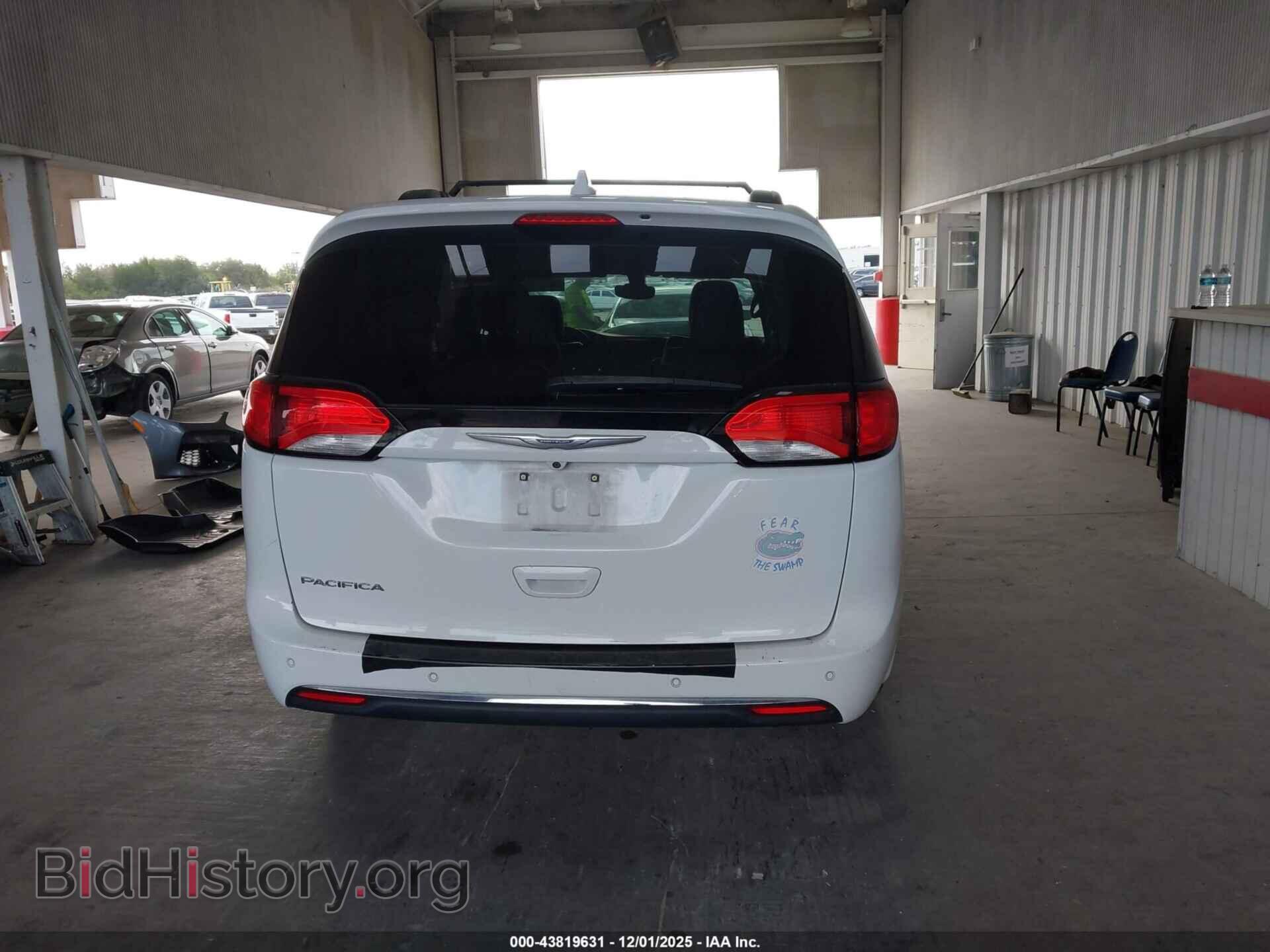 2017 CHRYSLER PACIFICA - VIN: 2C4RC1BG2HR527165 - Фото 16