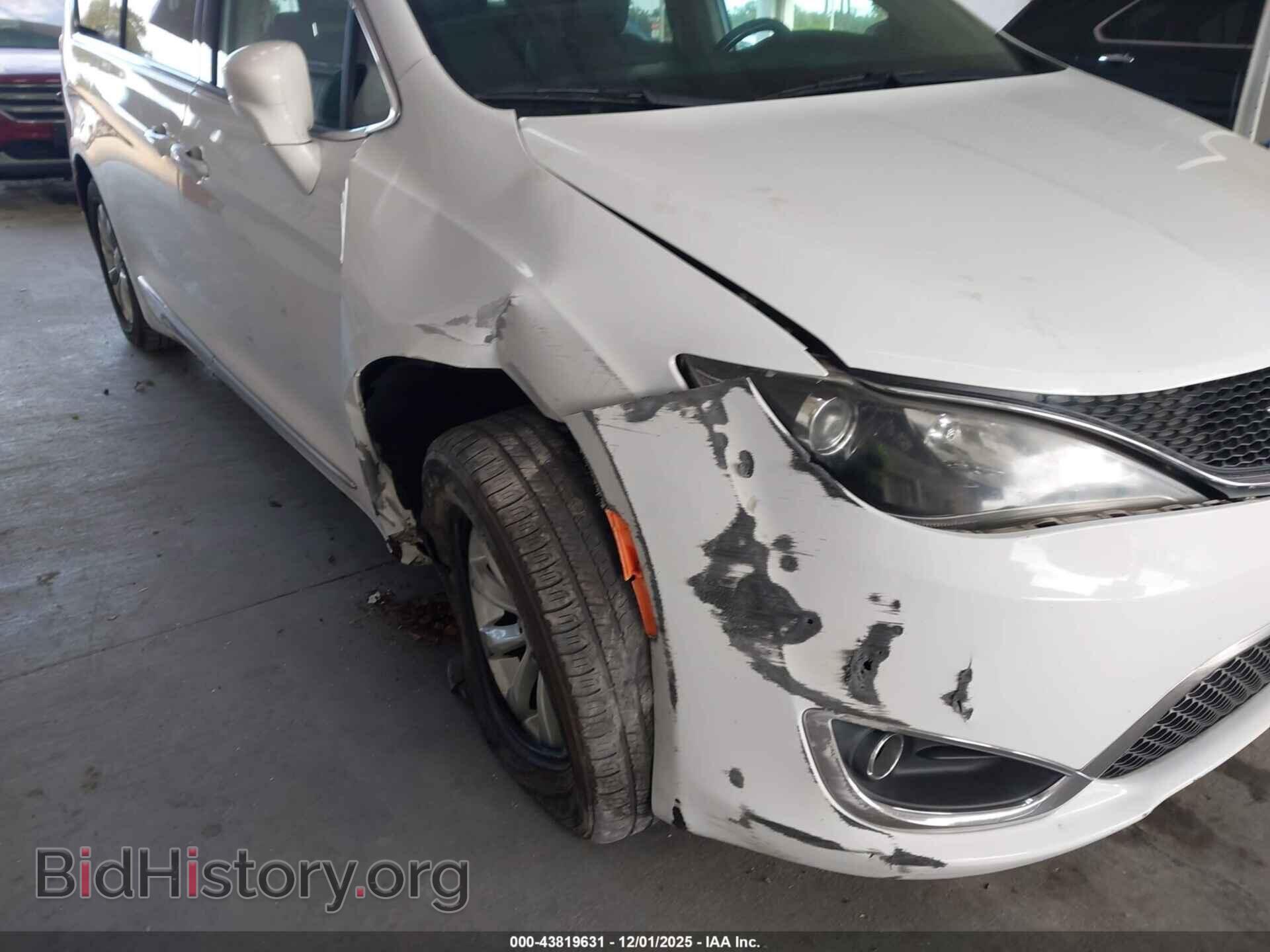 2017 CHRYSLER PACIFICA - VIN: 2C4RC1BG2HR527165 - Фото 6