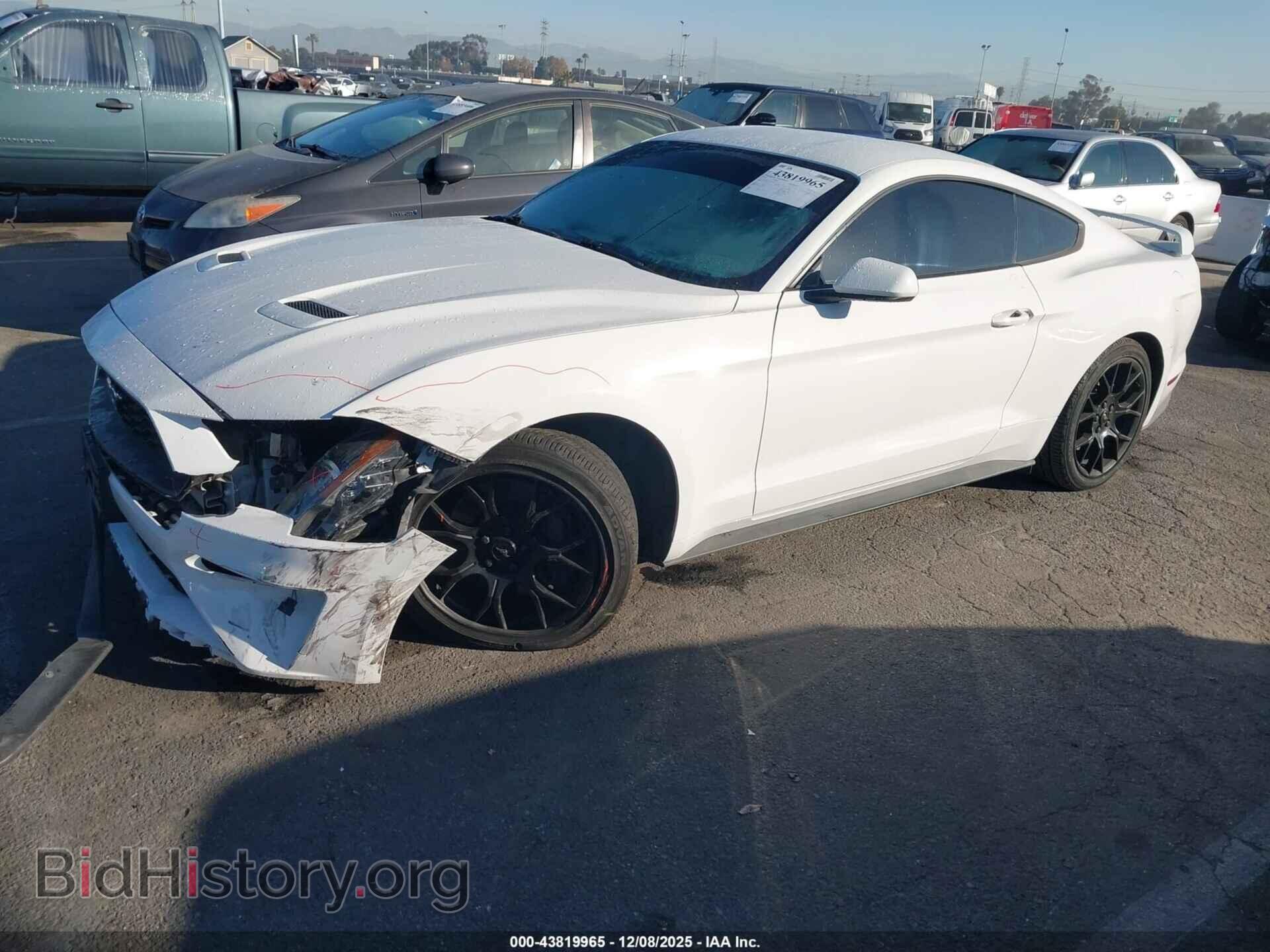 2018 FORD MUSTANG - VIN: 1FA6P8TH7J5123245 - Фото 2