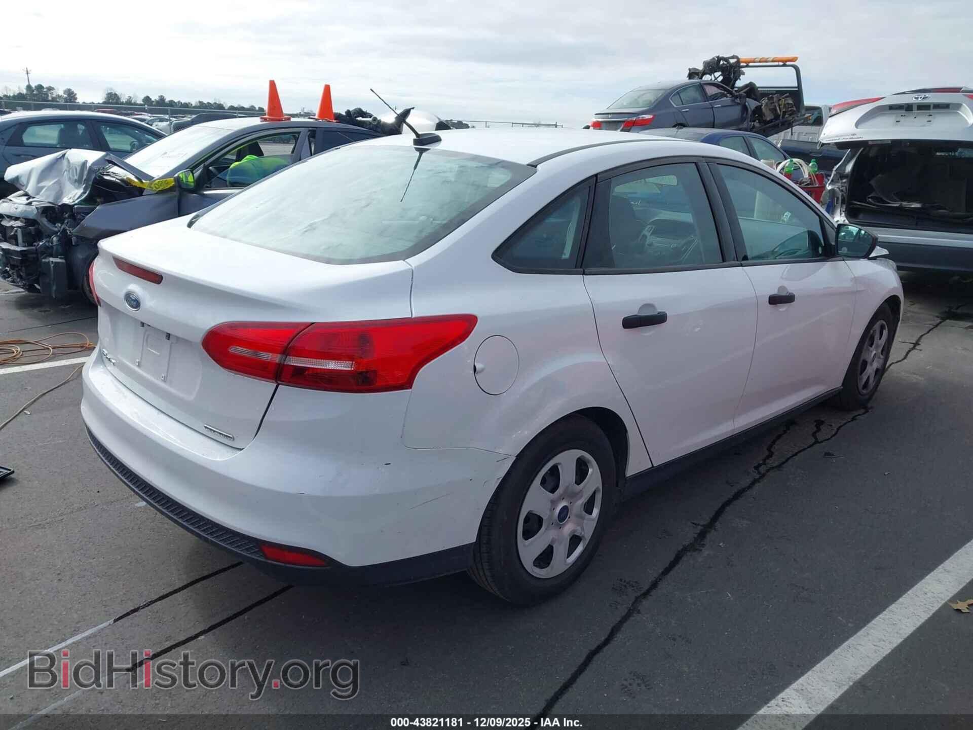 2016 FORD FOCUS - VIN: 1FADP3E26GL345685 - Фото 4