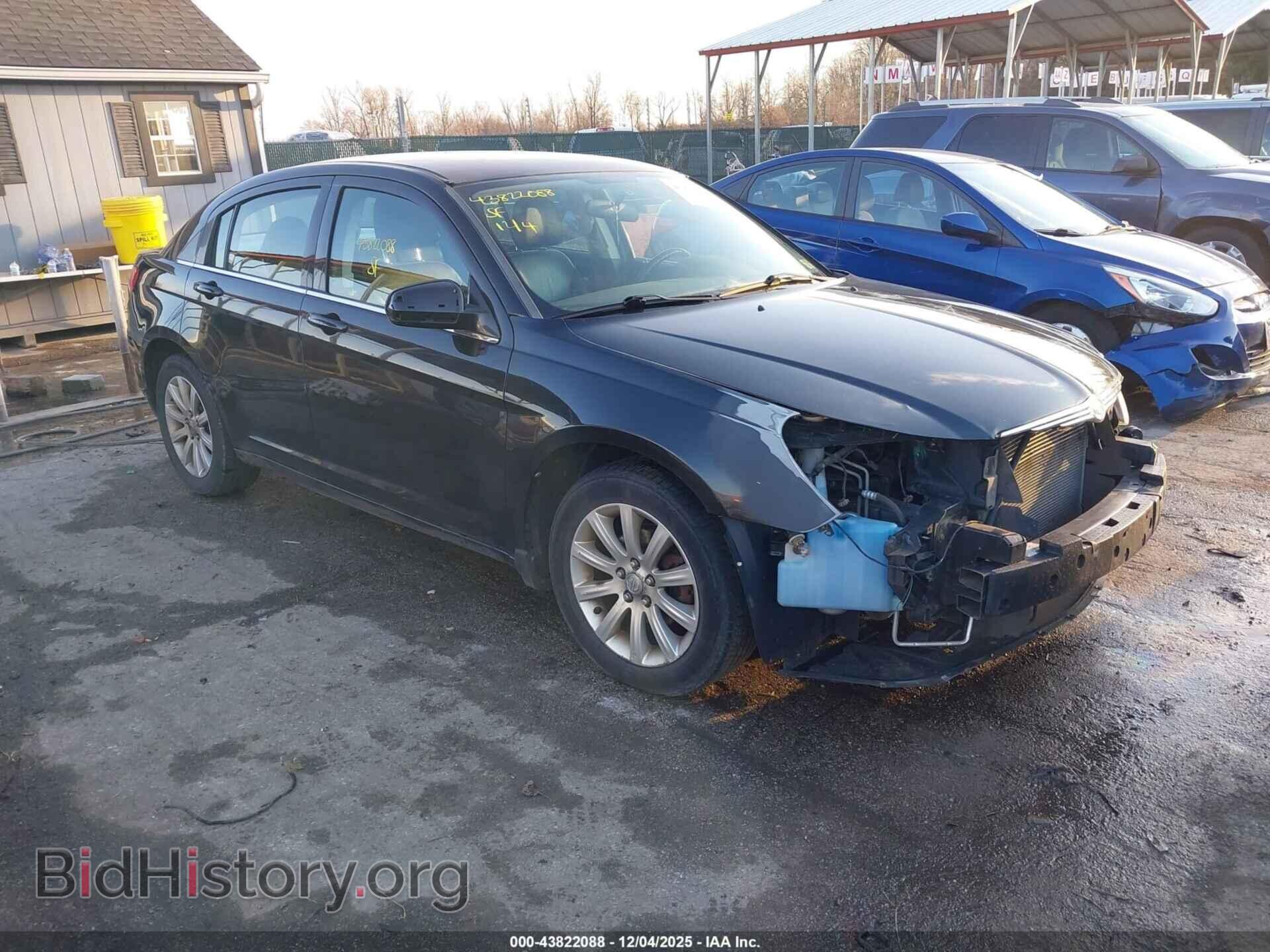 Photo 1C3CC5FB3AN135444 - CHRYSLER SEBRING 2010