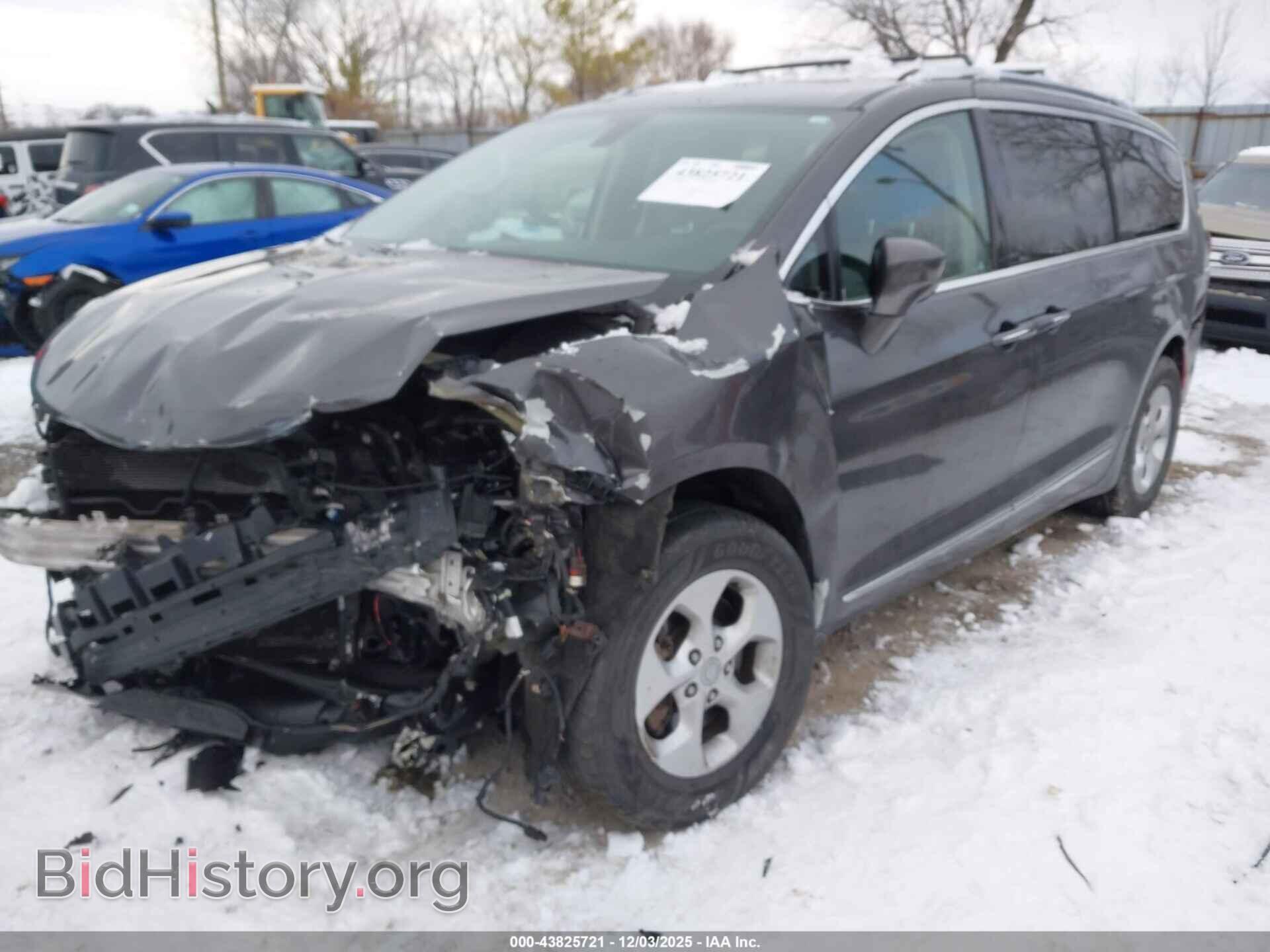 2017 CHRYSLER PACIFICA - VIN: 2C4RC1EG1HR771658 - Фото 2