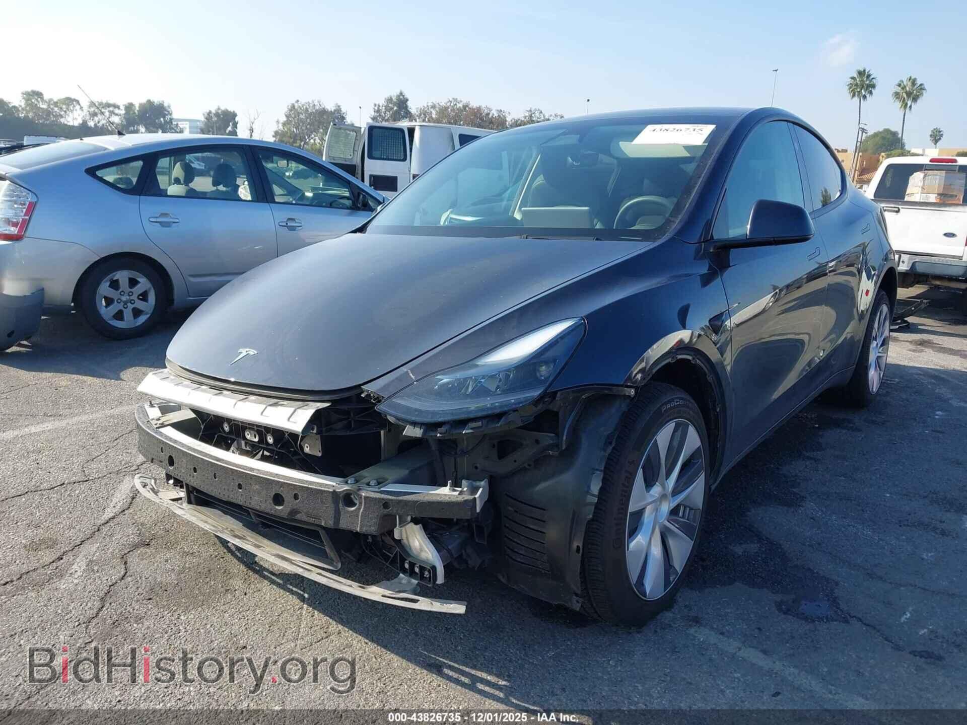 2024 TESLA MODEL Y - VIN: 7SAYGDED7RF092209 - Фото 2