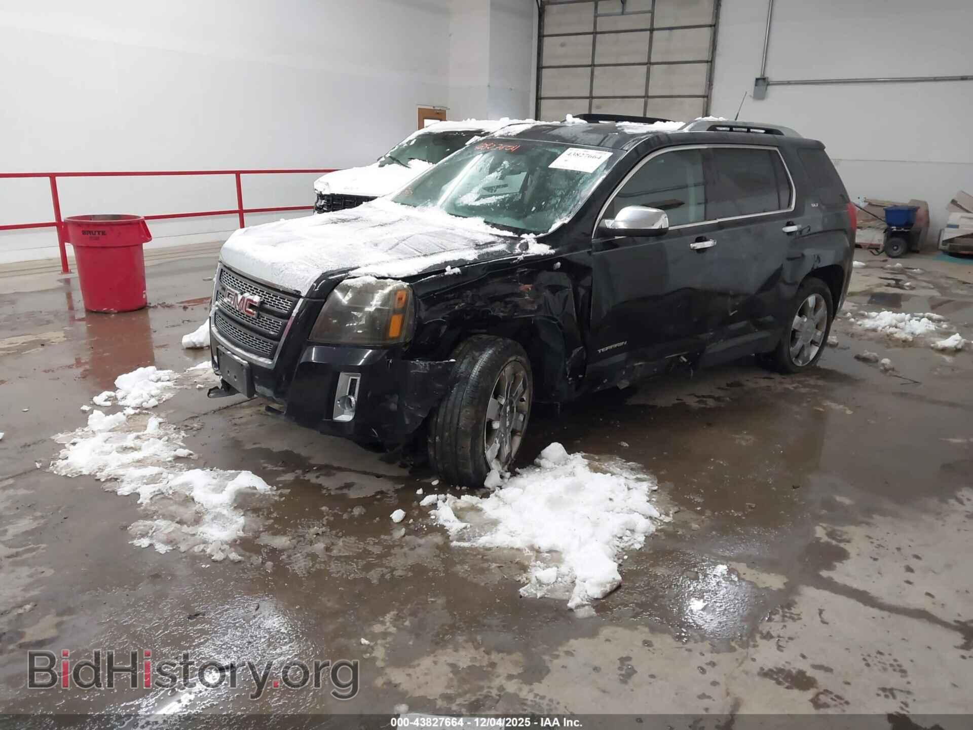 2010 GMC TERRAIN - VIN: 2CTFLJEY3A6320173 - Photo 2