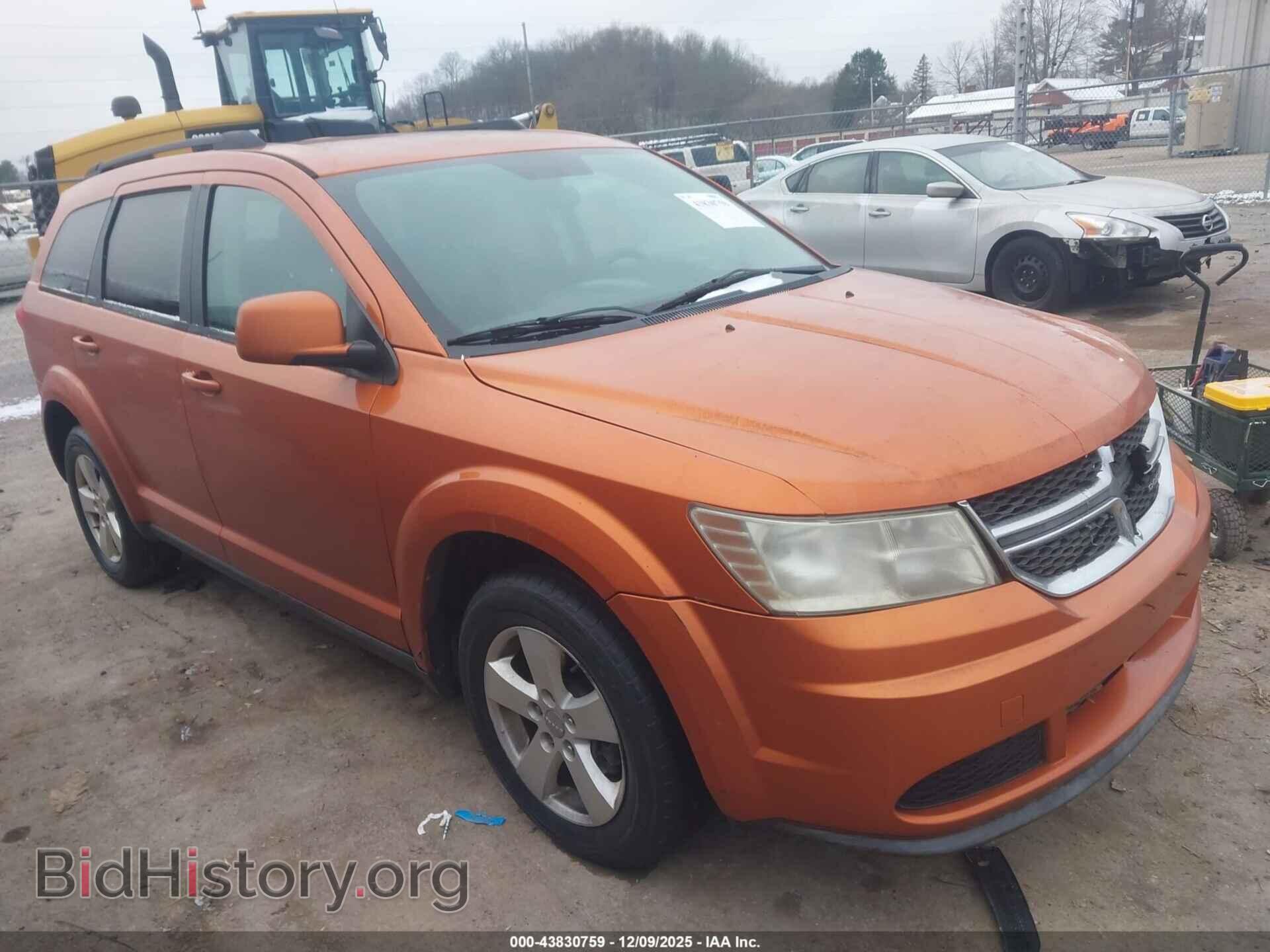 Фотография 3D4PH1FG1BT512084 - DODGE JOURNEY 2011