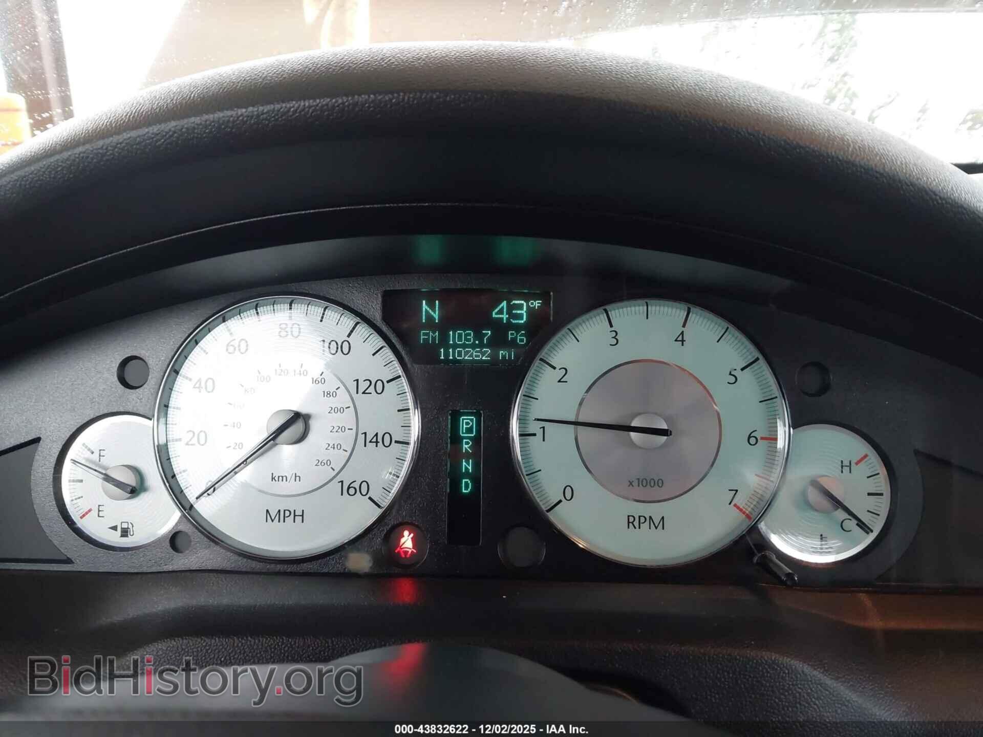 2010 CHRYSLER 300C - VIN: 2C3CA6CT5AH285007 - Фото 7