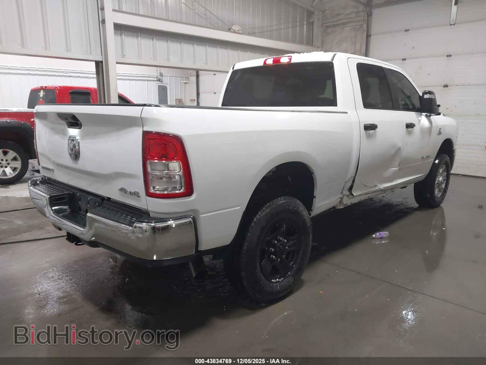 2023 RAM 2500 - VIN: 3C6UR5DL5PG651176 - Фото 4