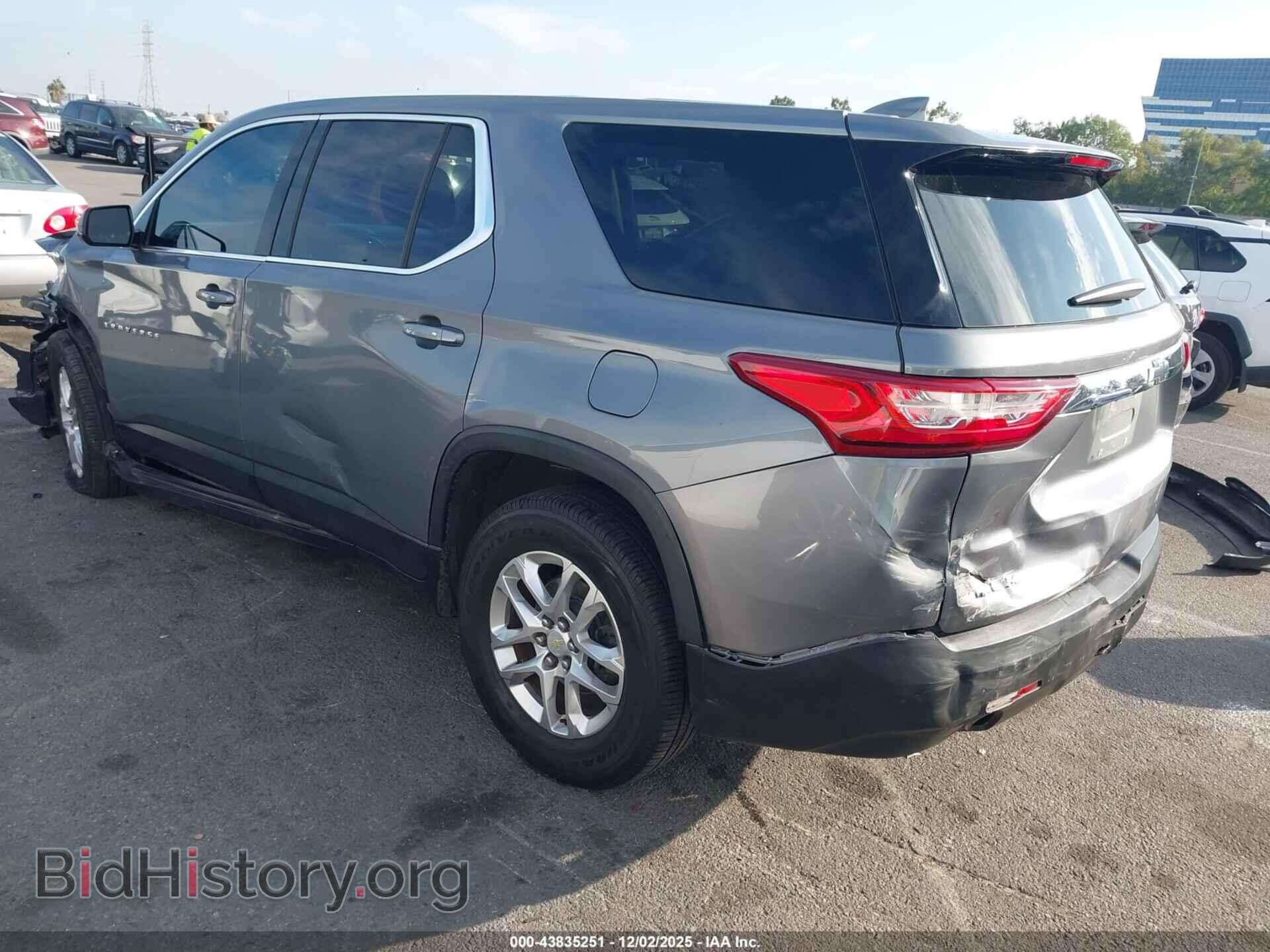 2018 CHEVROLET TRAVERSE - VIN: 1GNERFKW7JJ263993 - Фото 3