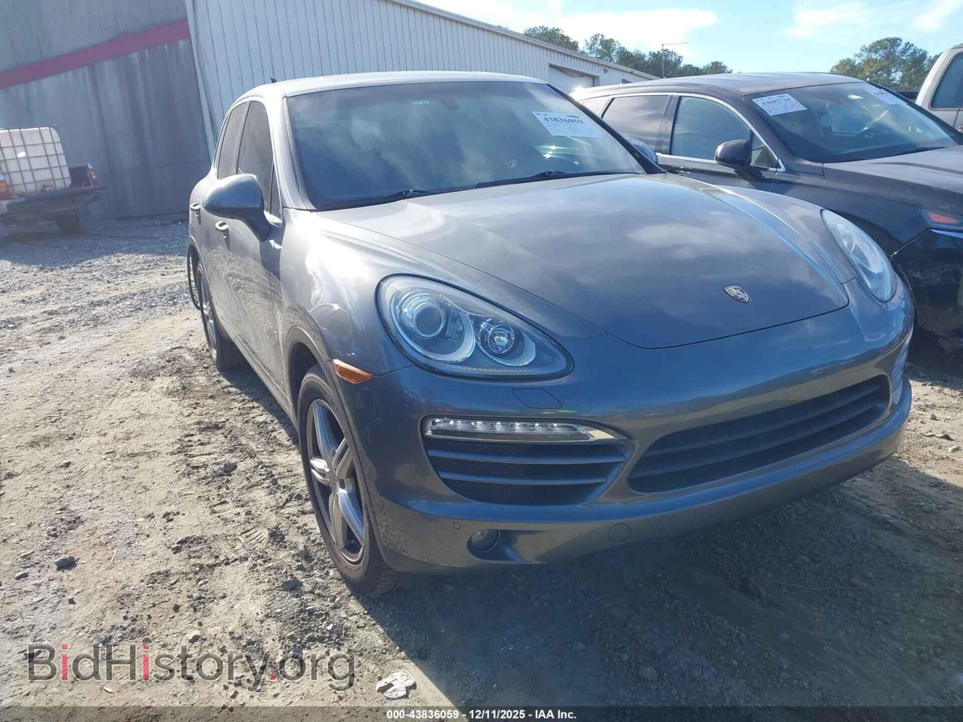 Photo WP1AA2A27CLA02407 - PORSCHE CAYENNE 2012