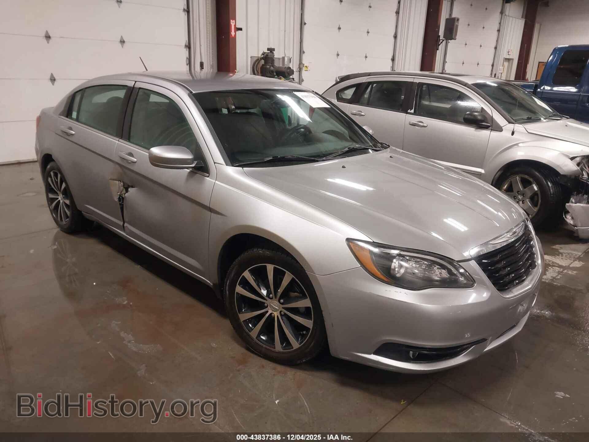 Photo 1C3CCBBG3DN716530 - CHRYSLER 200 2013