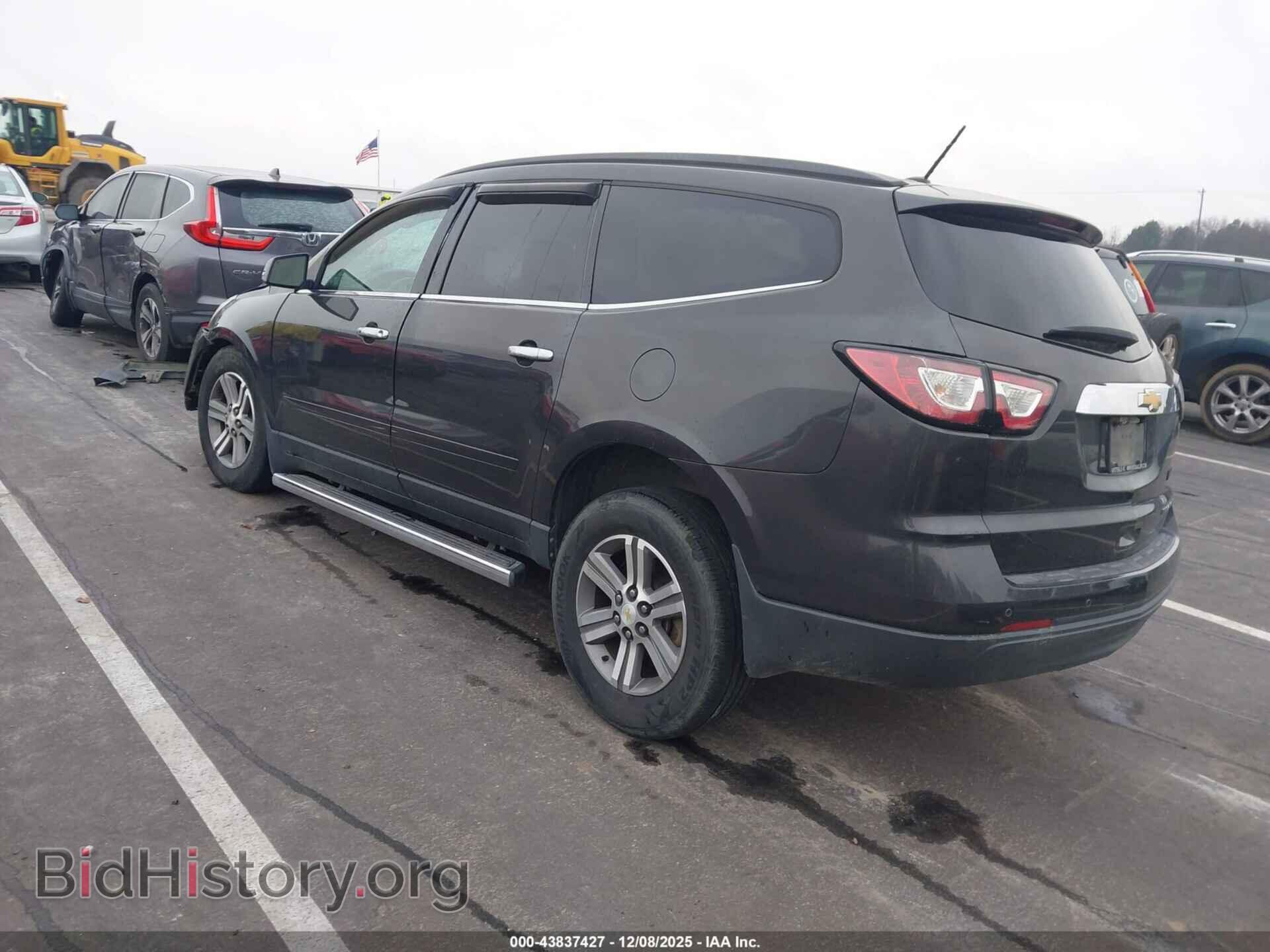 2015 CHEVROLET TRAVERSE - VIN: 1GNKRHKD2FJ274162 - Фото 3
