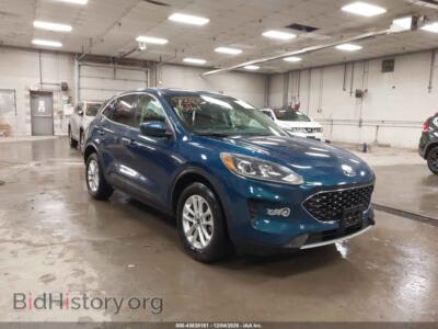 2020 Ford ESCAPE SE, синий — VIN 1FMCU9G63LUA43854, IAAI