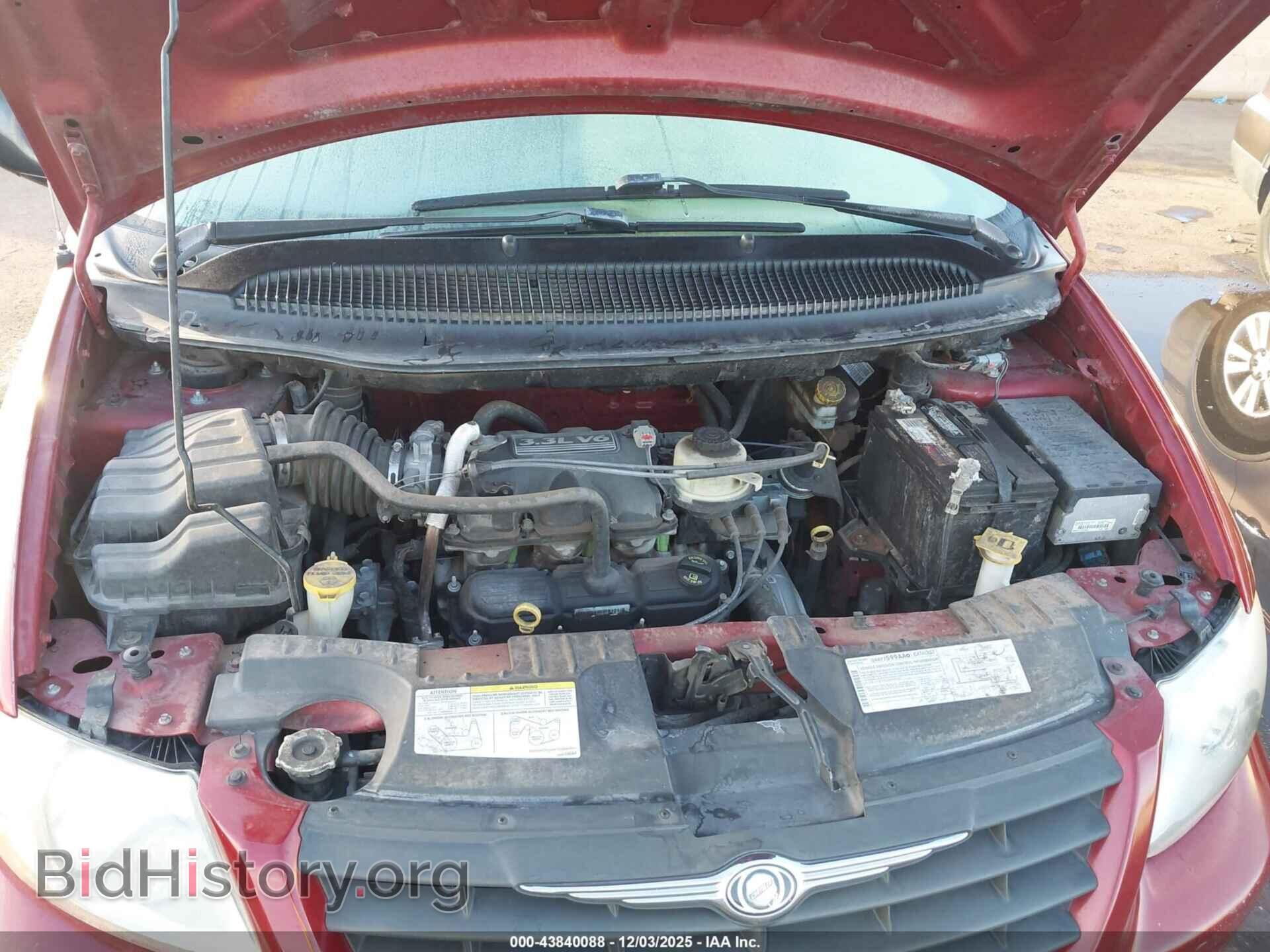 2007 CHRYSLER TOWN & COUNTRY - VIN: 1A4GJ45R27B173473 - Фото 10