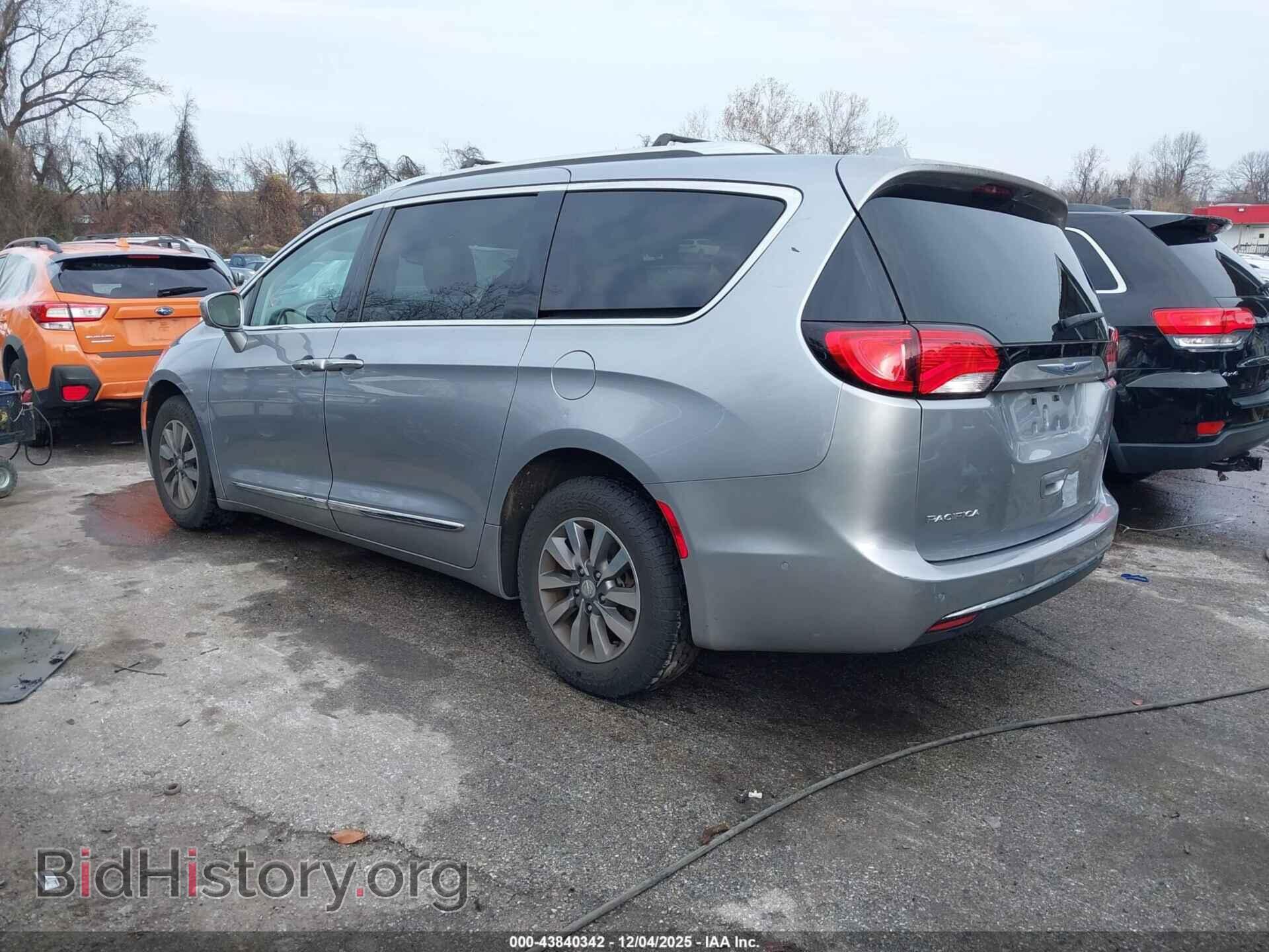 2019 CHRYSLER PACIFICA - VIN: 2C4RC1EG7KR629001 - Photo 3