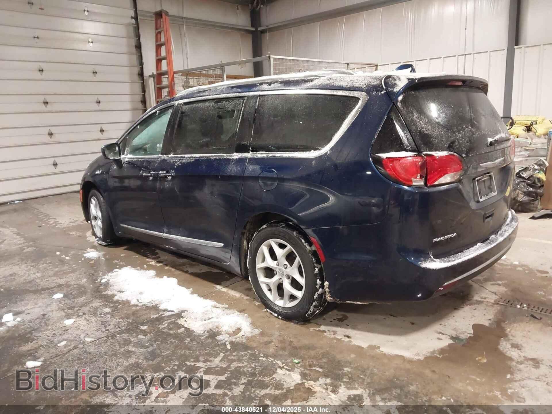 2017 CHRYSLER PACIFICA - VIN: 2C4RC1EG1HR584873 - Фото 3