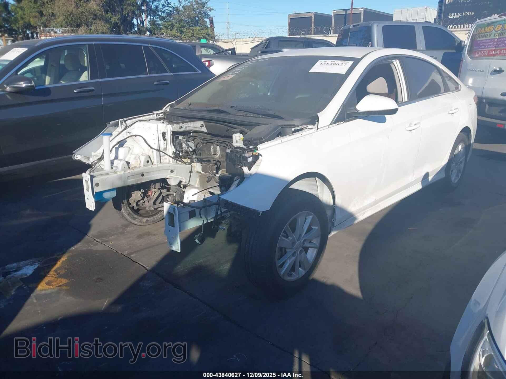 2019 HYUNDAI SONATA - VIN: 5NPE24AF5KH744662 - Фото 2