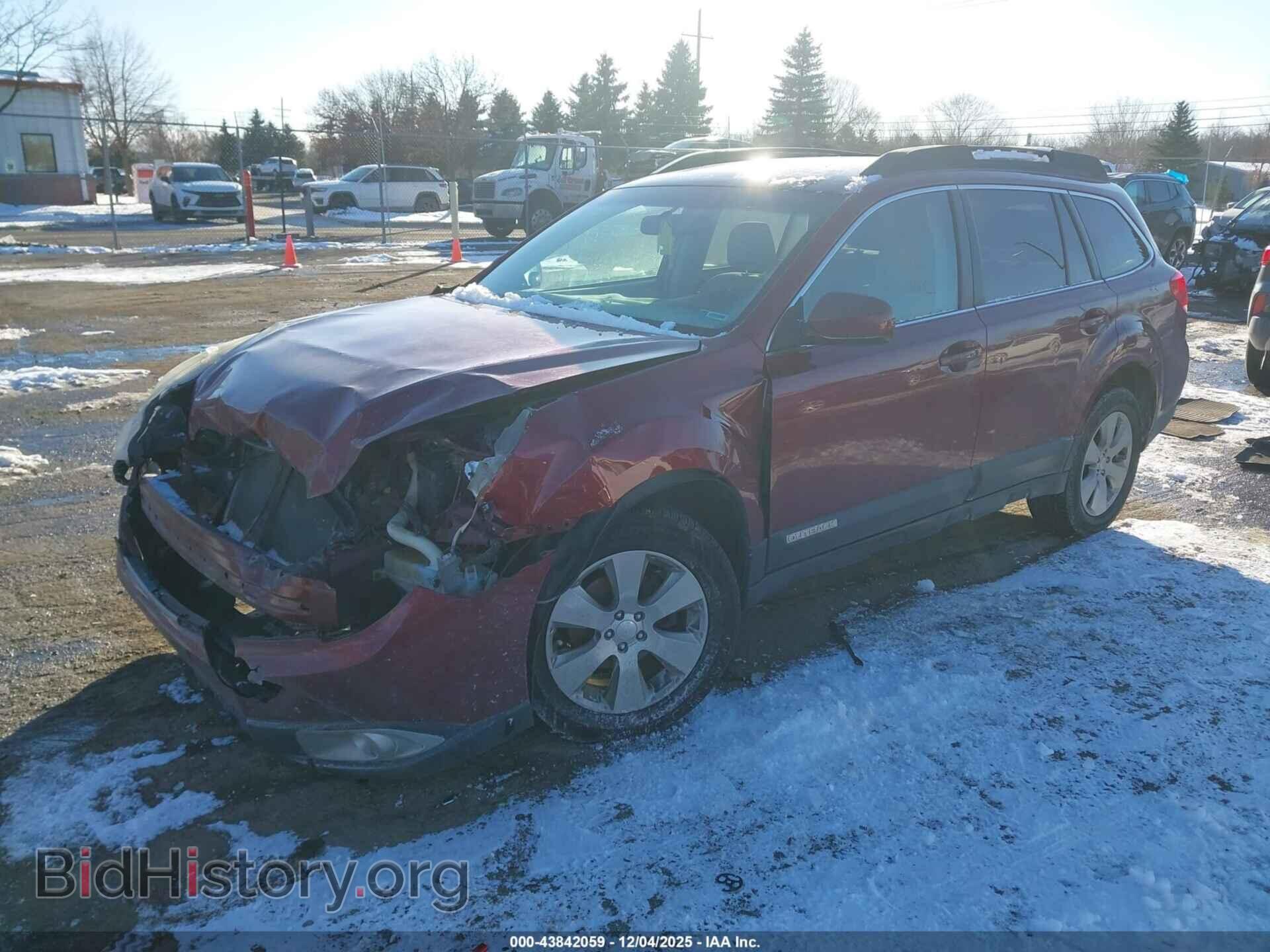 2011 SUBARU OUTBACK - VIN: 4S4BRCCC2B3319242 - Photo 2