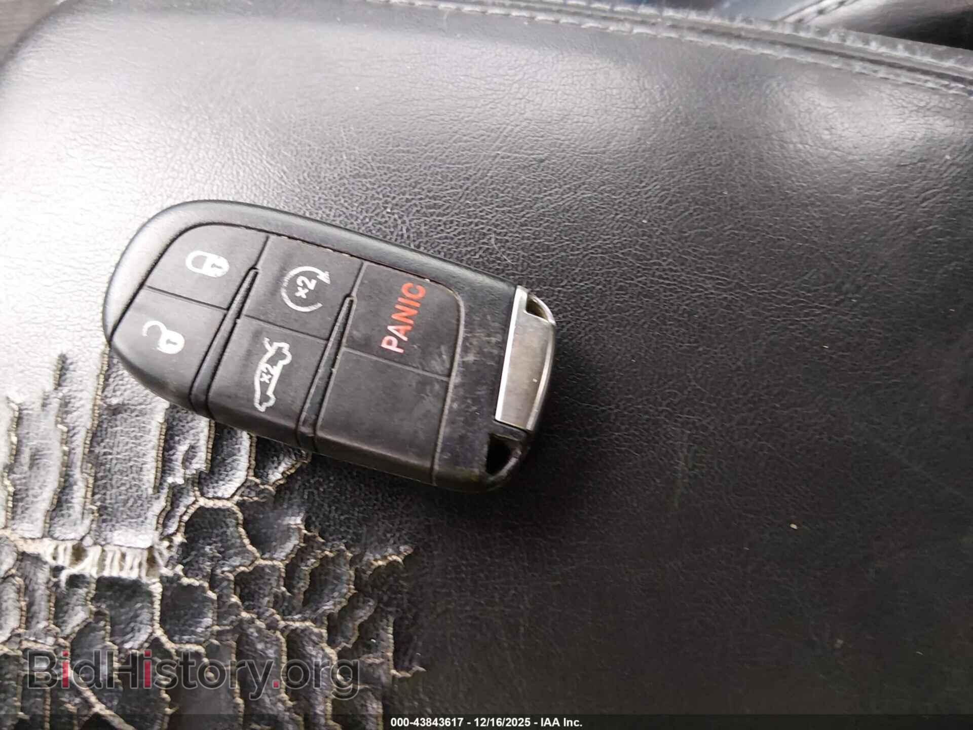 2016 CHRYSLER 200 - VIN: 1C3CCCBB3GN141697 - Фото 11