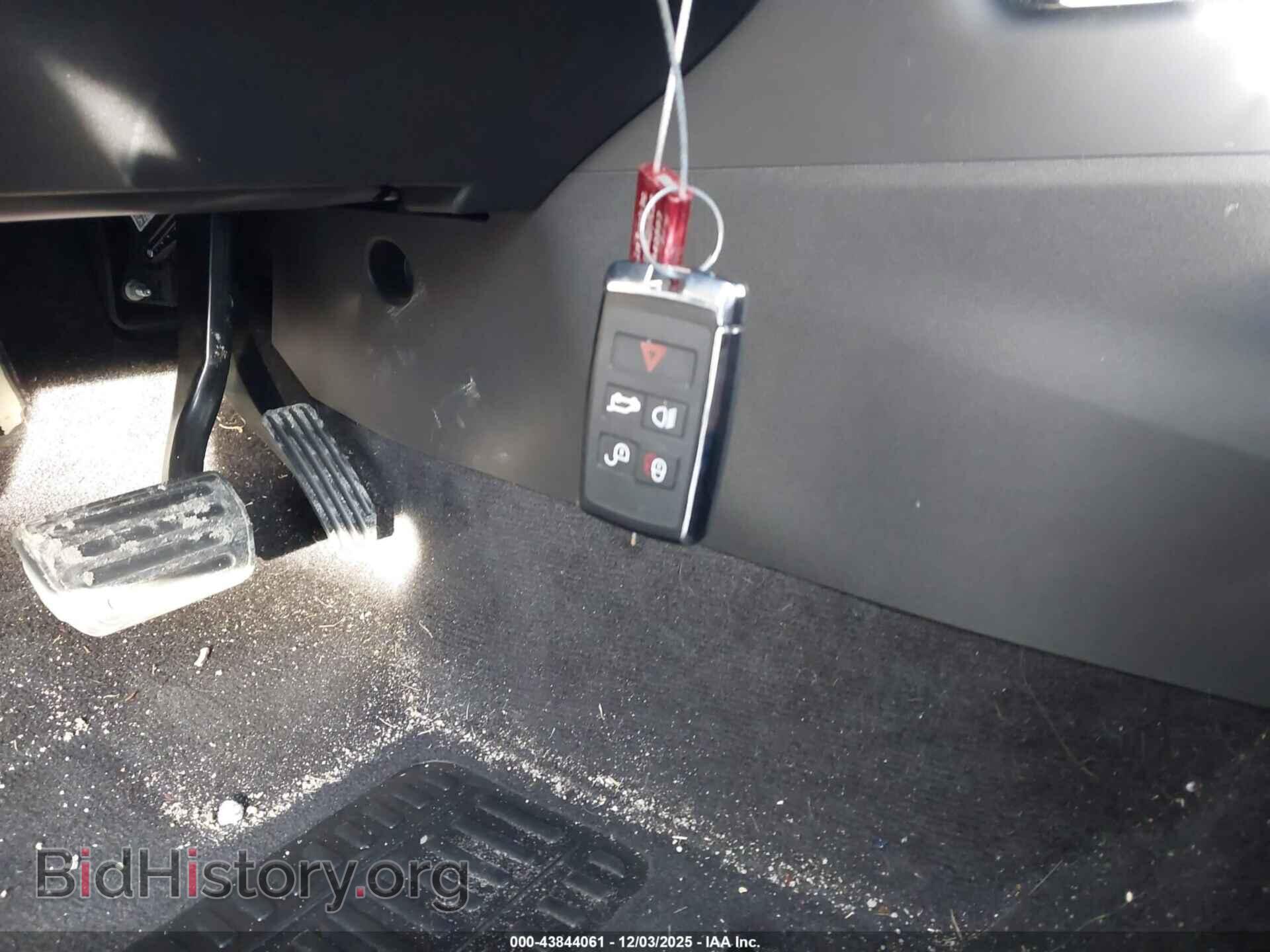 2022 JAGUAR E-PACE - VIN: SADFP2FX6N1028834 - Photo 11