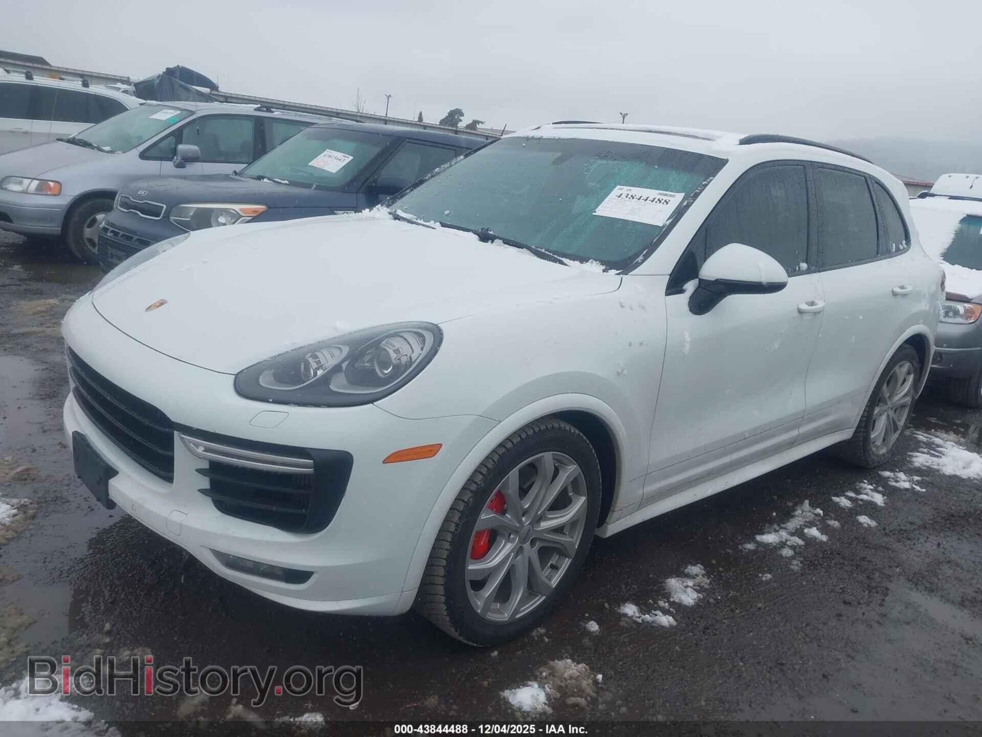 2016 PORSCHE CAYENNE - VIN: WP1AD2A27GLA72017 - Photo 2