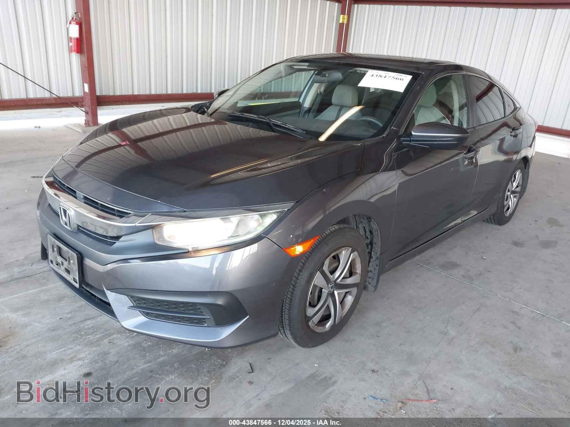 2018 HONDA CIVIC - VIN: 2HGFC2F5XJH606064 - Фото 2