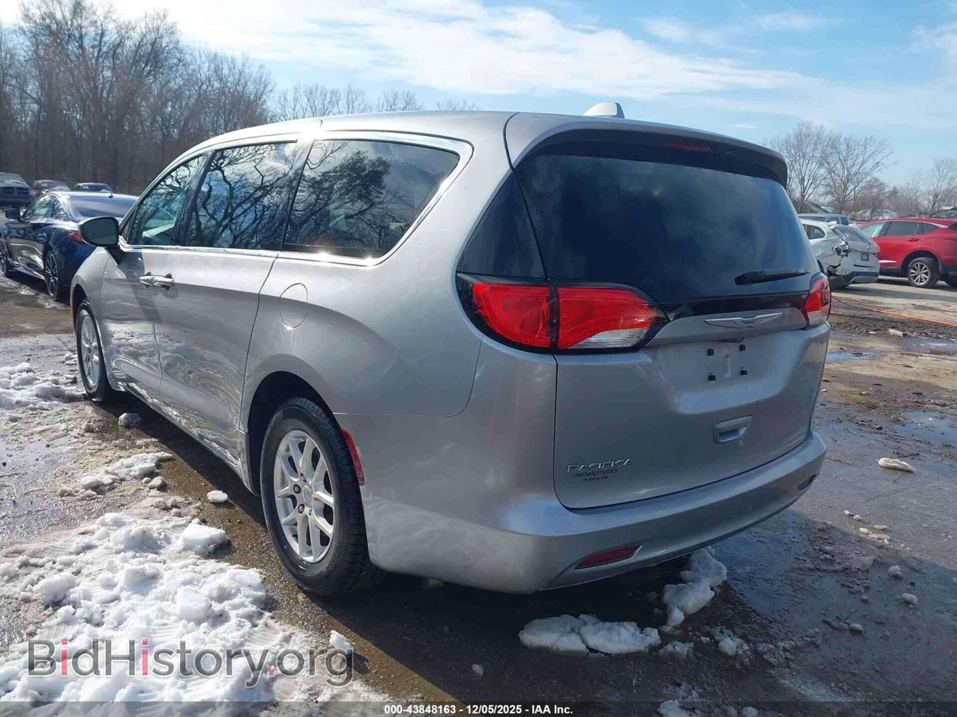 2017 CHRYSLER PACIFICA - VIN: 2C4RC1DG0HR747952 - Фото 3