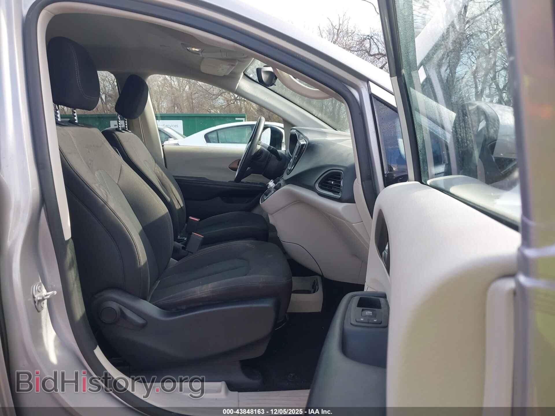 2017 CHRYSLER PACIFICA - VIN: 2C4RC1DG0HR747952 - Фото 5