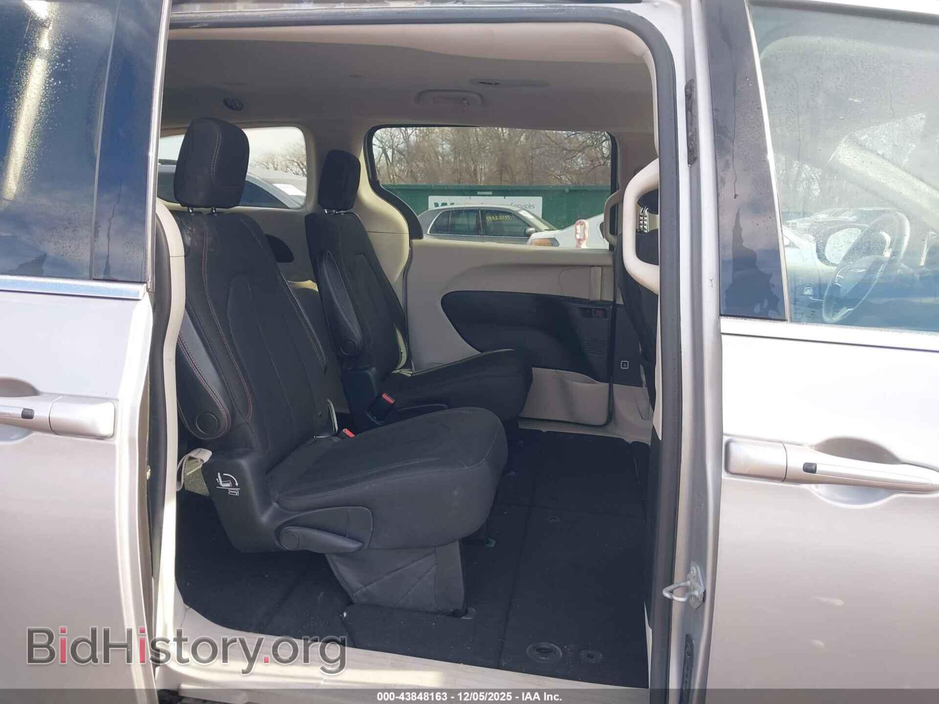2017 CHRYSLER PACIFICA - VIN: 2C4RC1DG0HR747952 - Фото 8