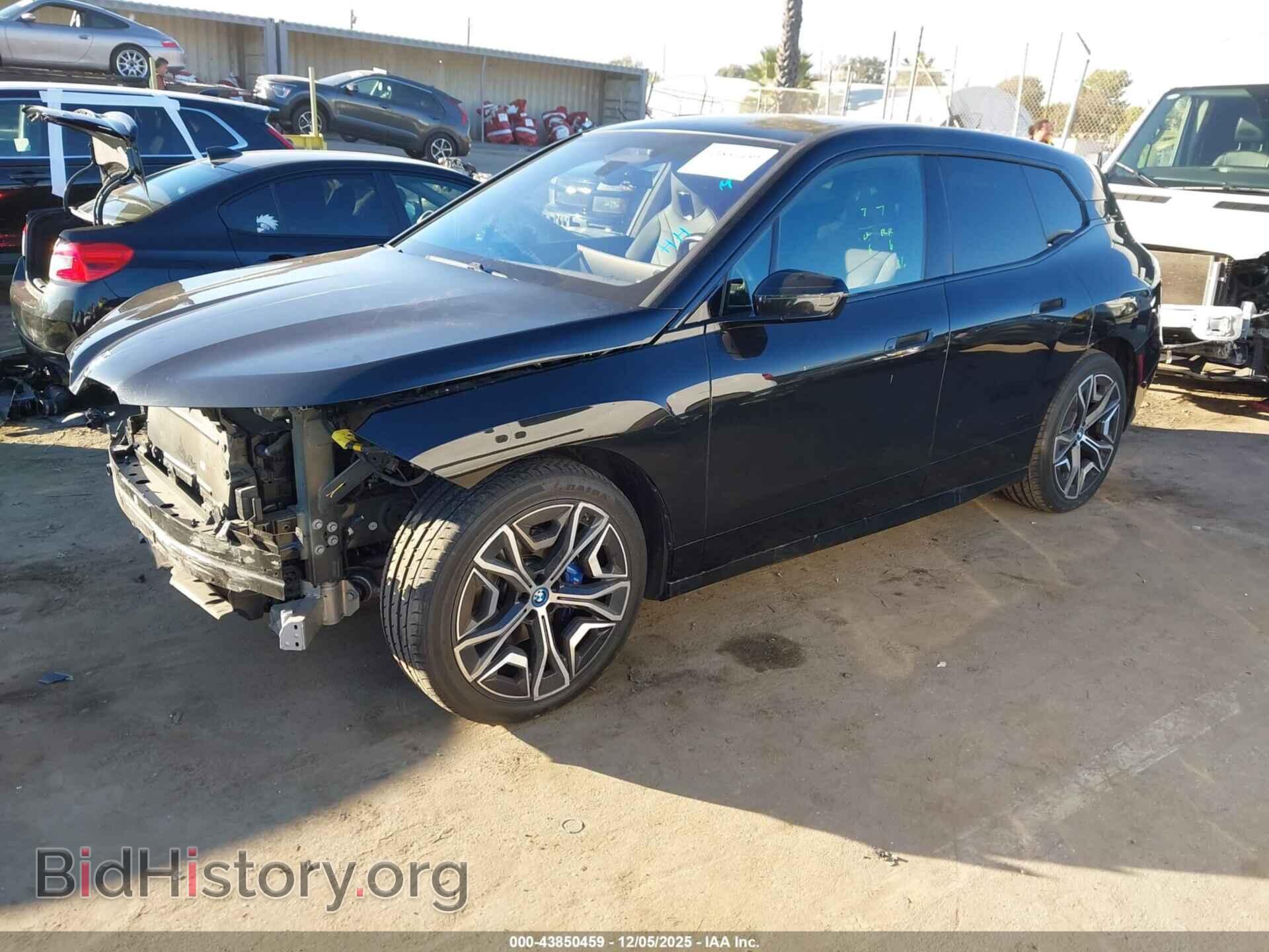 2023 BMW IX - VIN: WB533CF0XPCM75947 - Photo 2