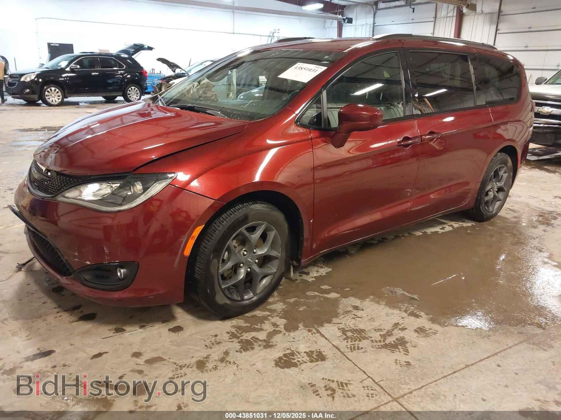 2018 CHRYSLER PACIFICA - VIN: 2C4RC1EG7JR332650 - Фото 2