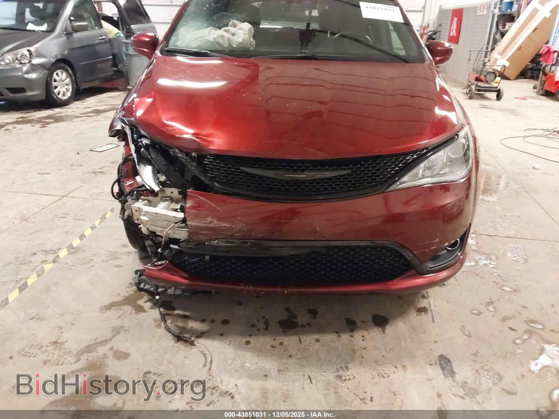 2018 CHRYSLER PACIFICA - VIN: 2C4RC1EG7JR332650 - Фото 13