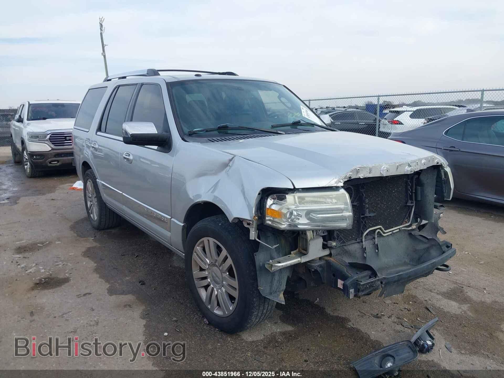 Фотография 5LMJJ2H58BEJ04179 - LINCOLN NAVIGATOR 2011