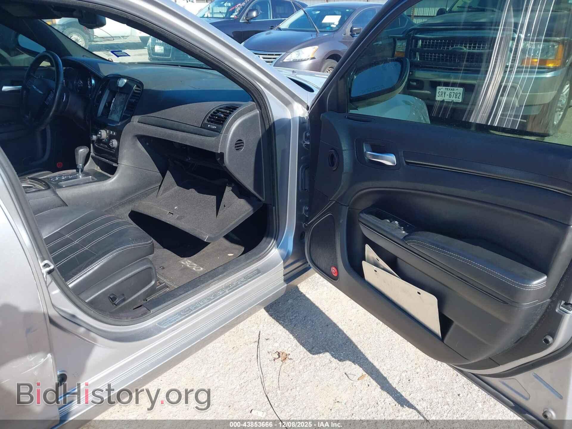 2014 CHRYSLER 300 - VIN: 2C3CCAGT4EH217875 - Фото 5